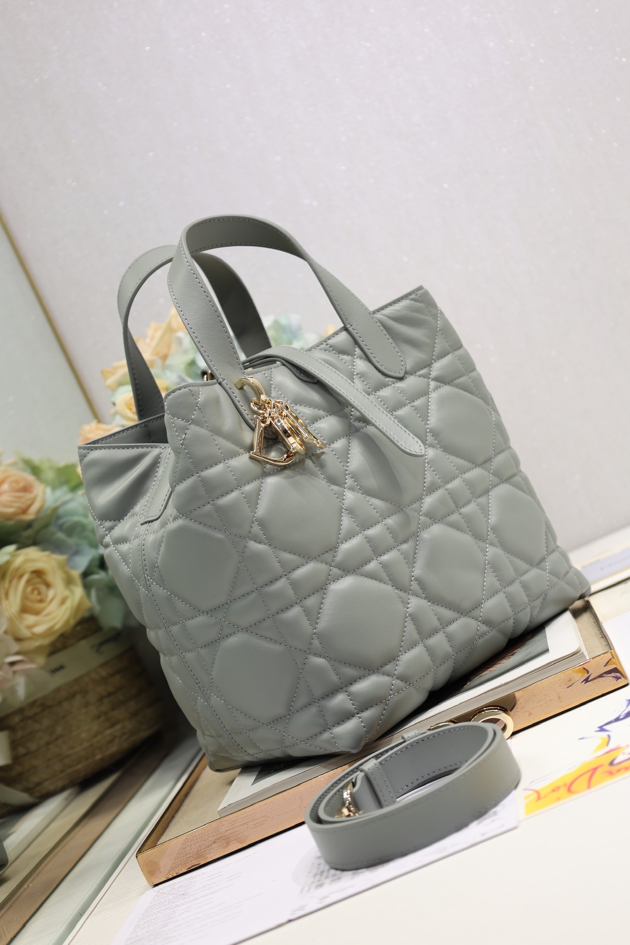 Dior Medium Vertical Toujours in Grey calfskin