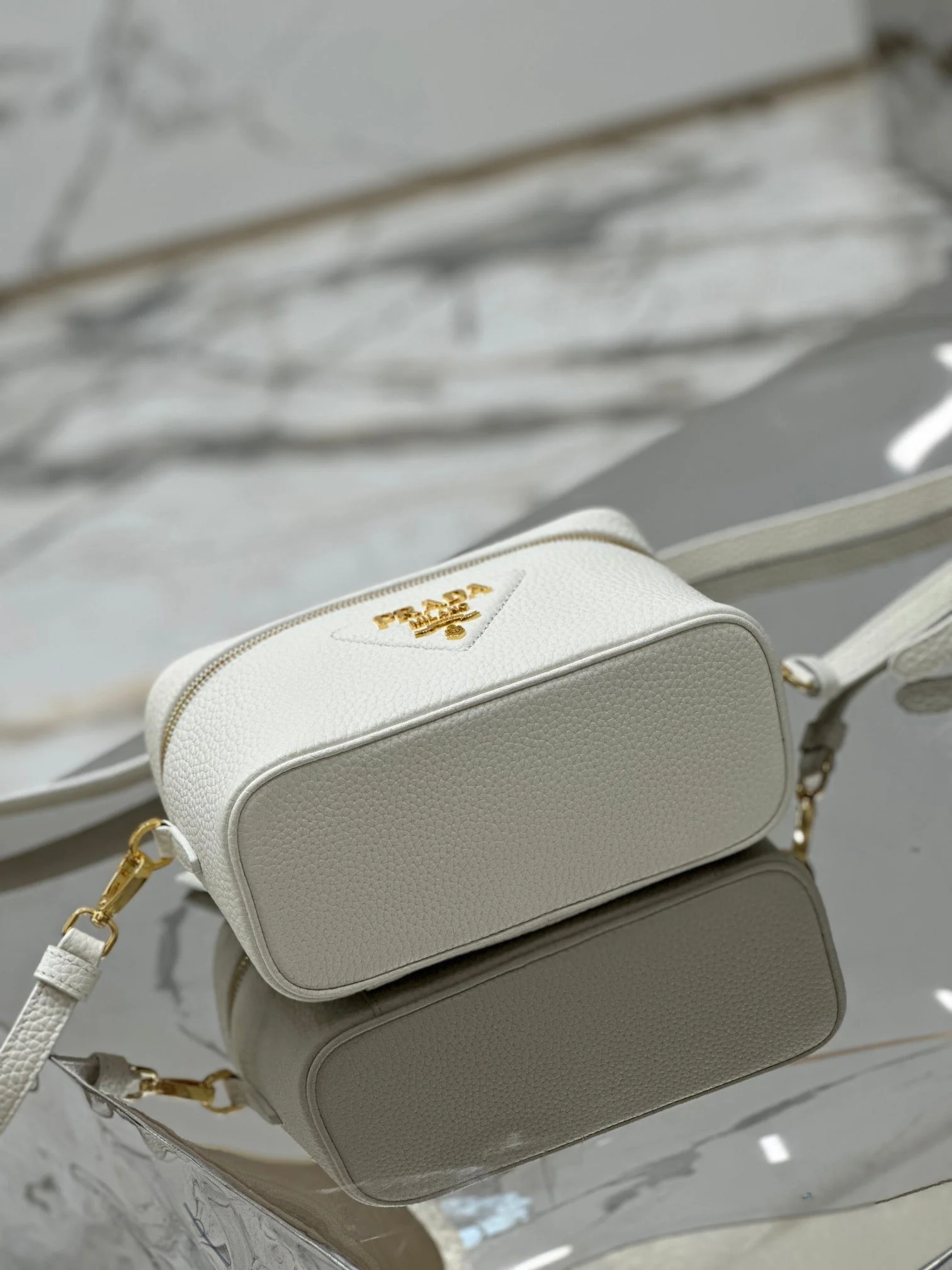 Prada VANITY CASE 18 IN WHITE GRAINED CALFSKIN GOLD HARDWARE