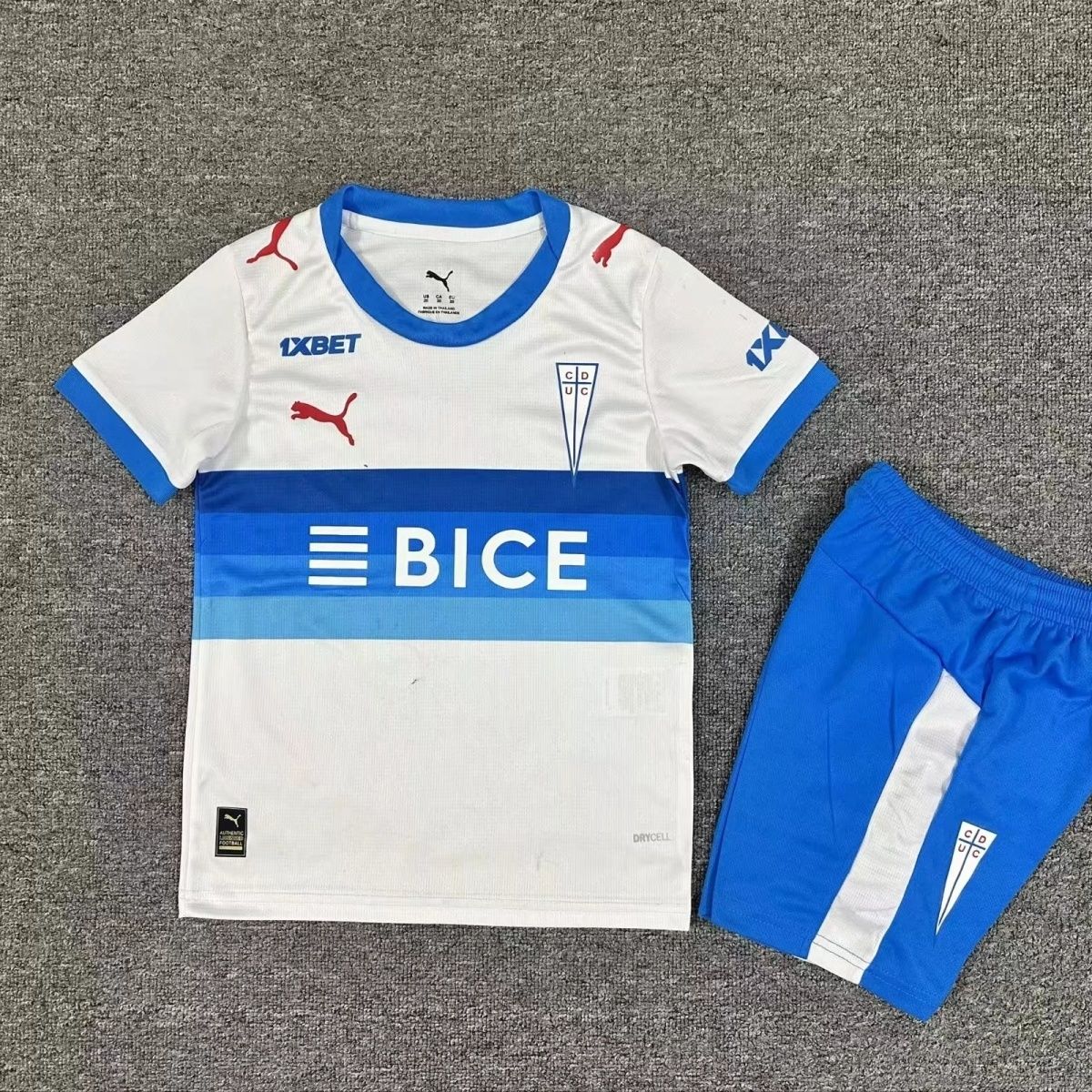 Kids Universidad Catolica Home Jersey Suit  26/27
