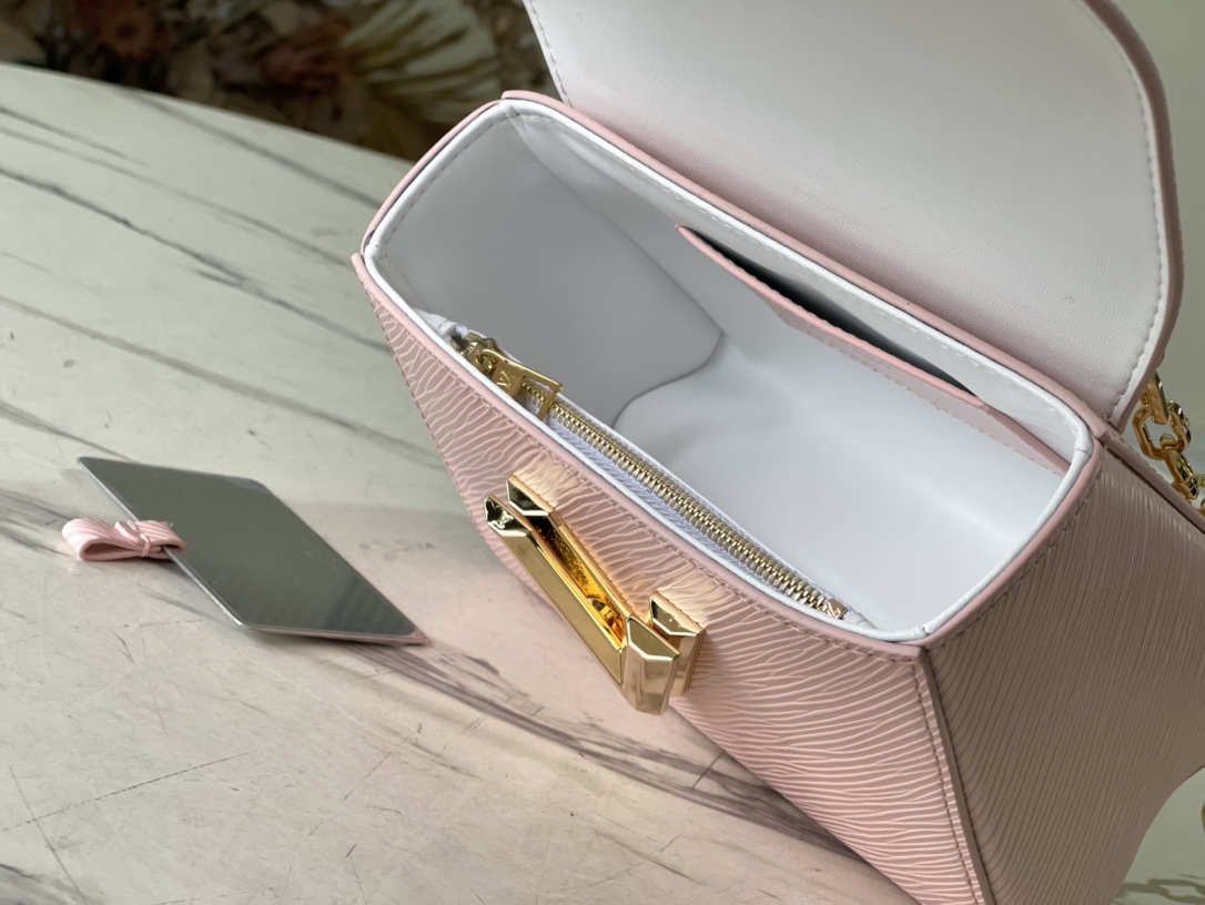 Louis Vuitton LV Twist MM M21027