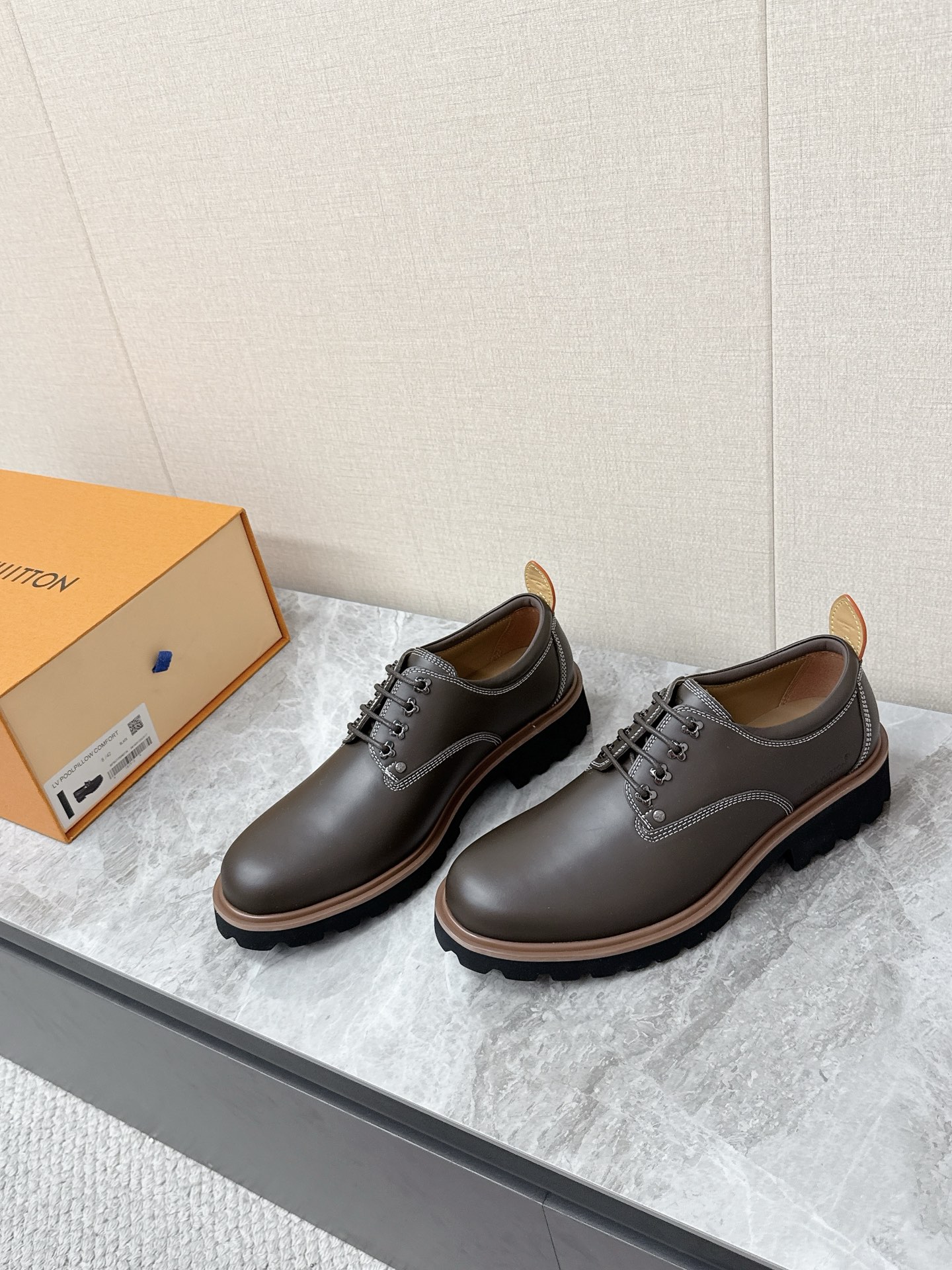 LV Men's leather Derby Shoes Dress Shoes