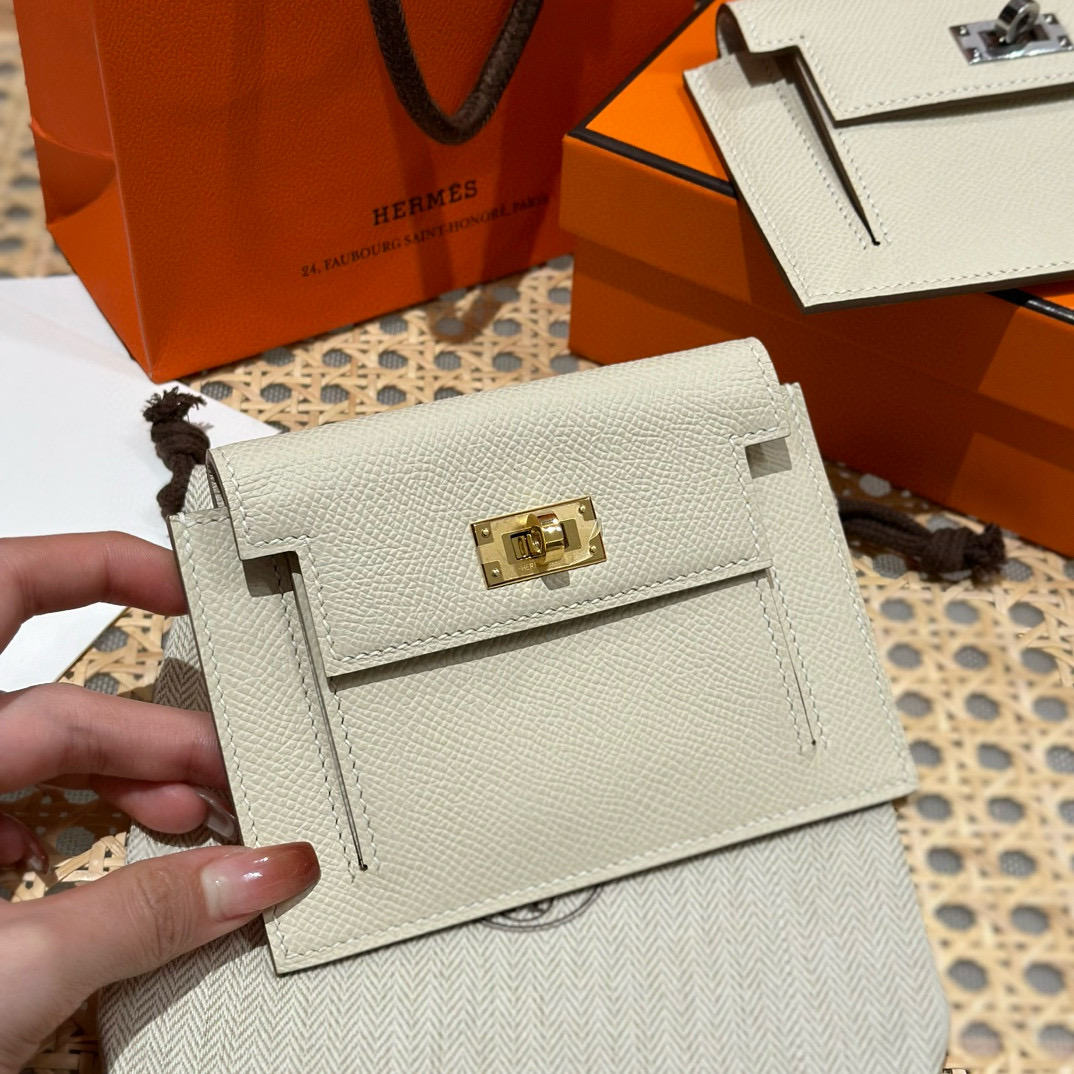Hermes Craie Epsom Kelly Pocket Compact Wallet