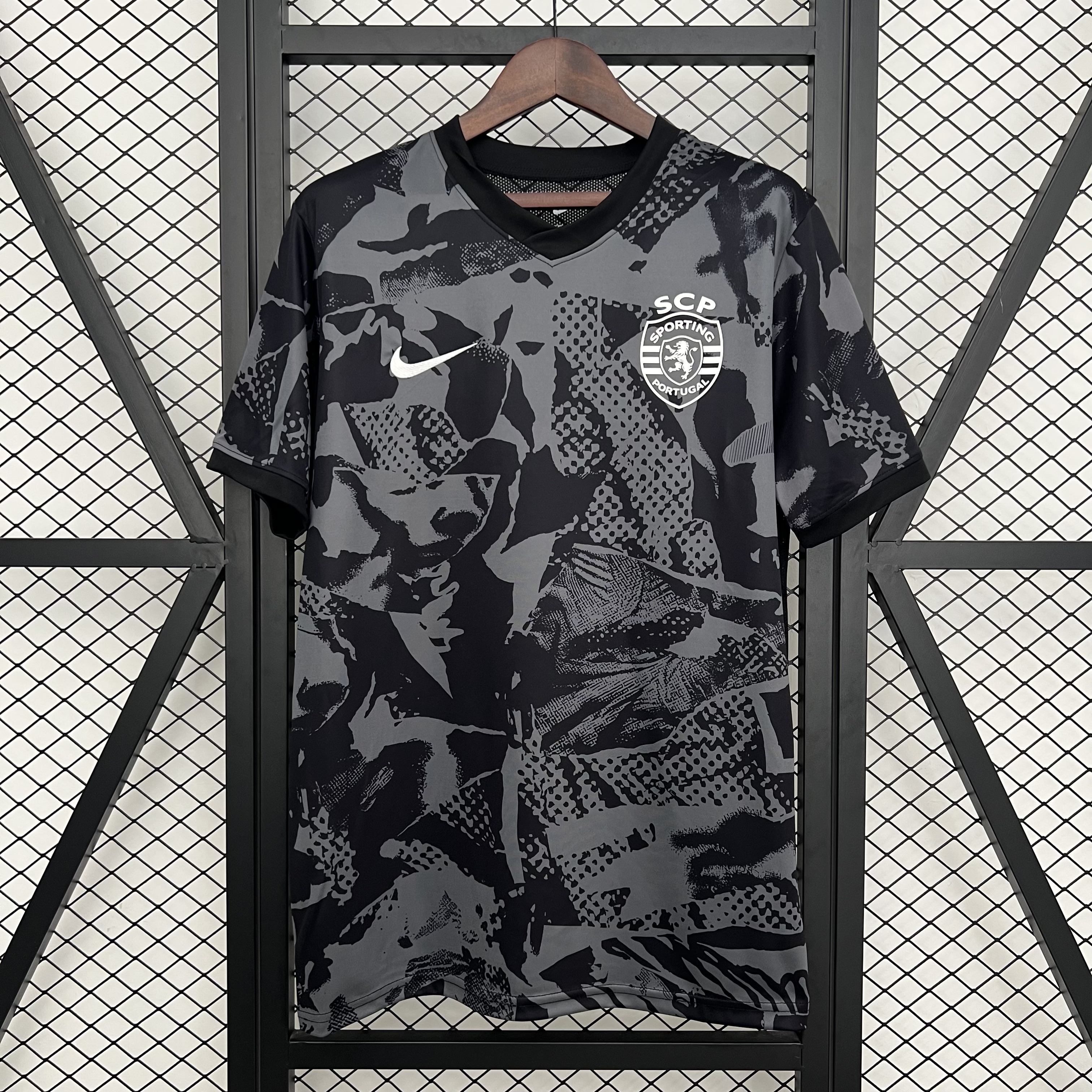 25/26 Sporting Pr-match Kit Black S-4XL
