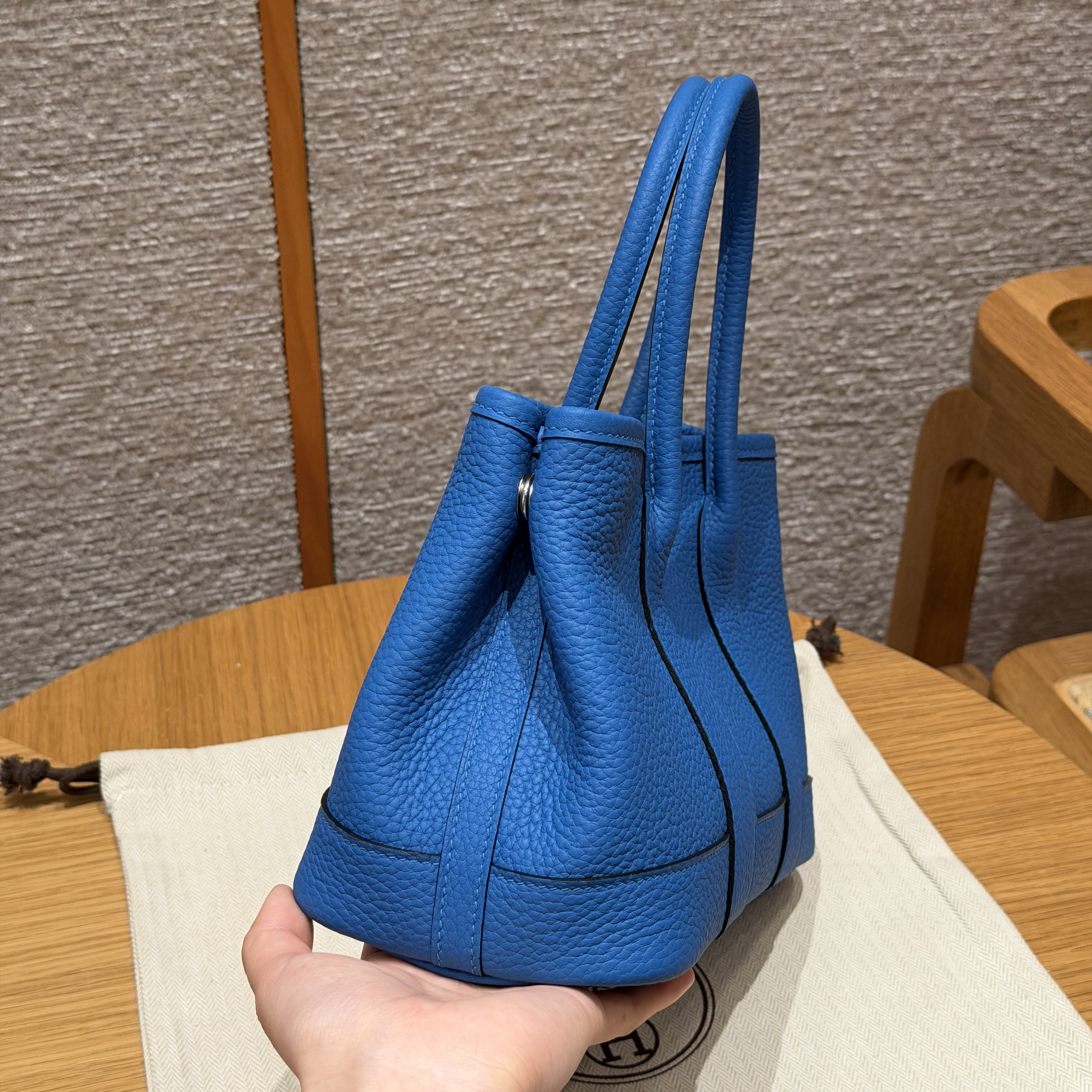 Hermes Blue Hydra Negonda Garden Party 23