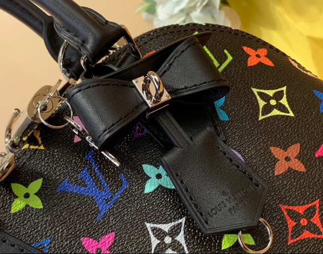 Louis Vuitton LV Crossbody handBag