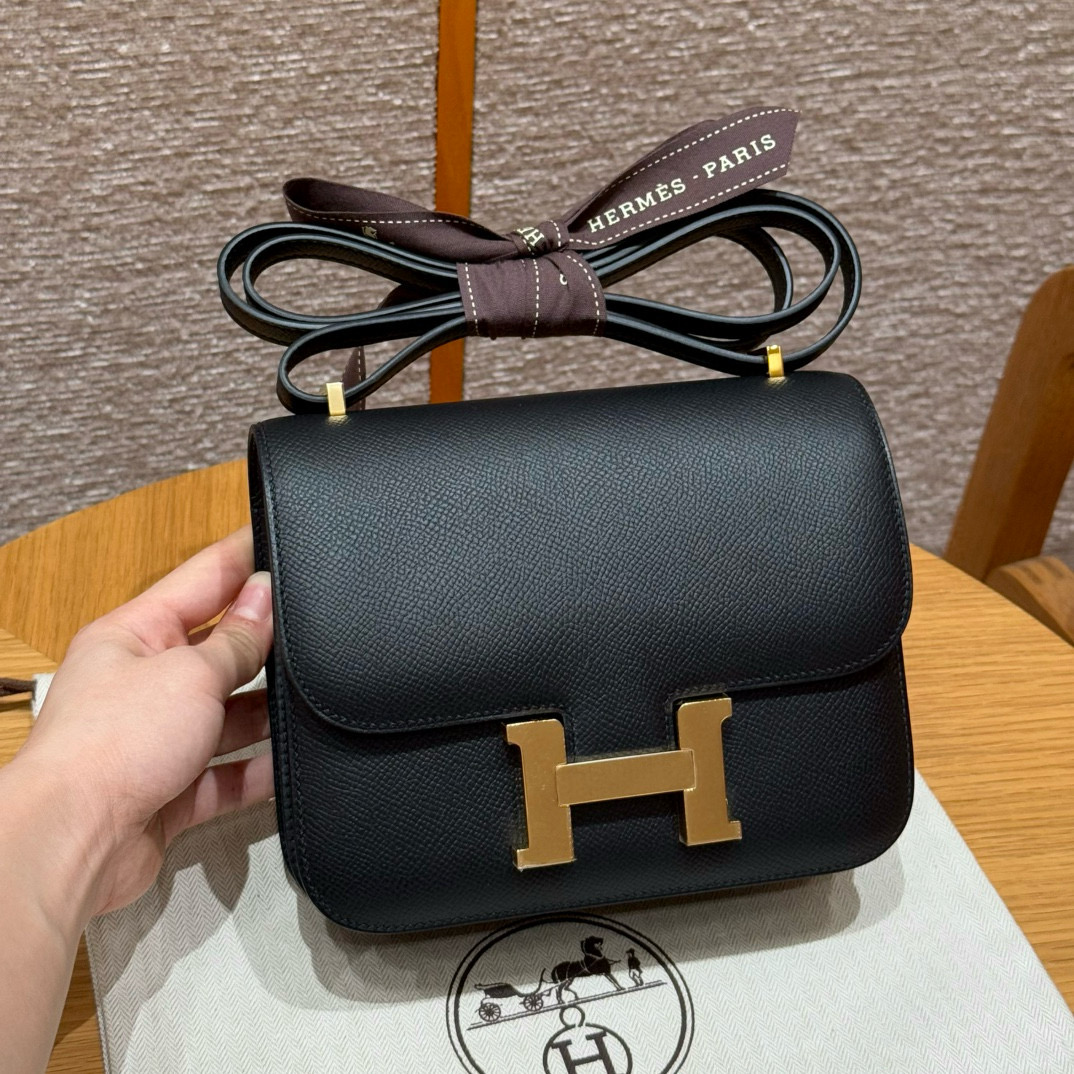 Hermes Black Epsom Constance 18