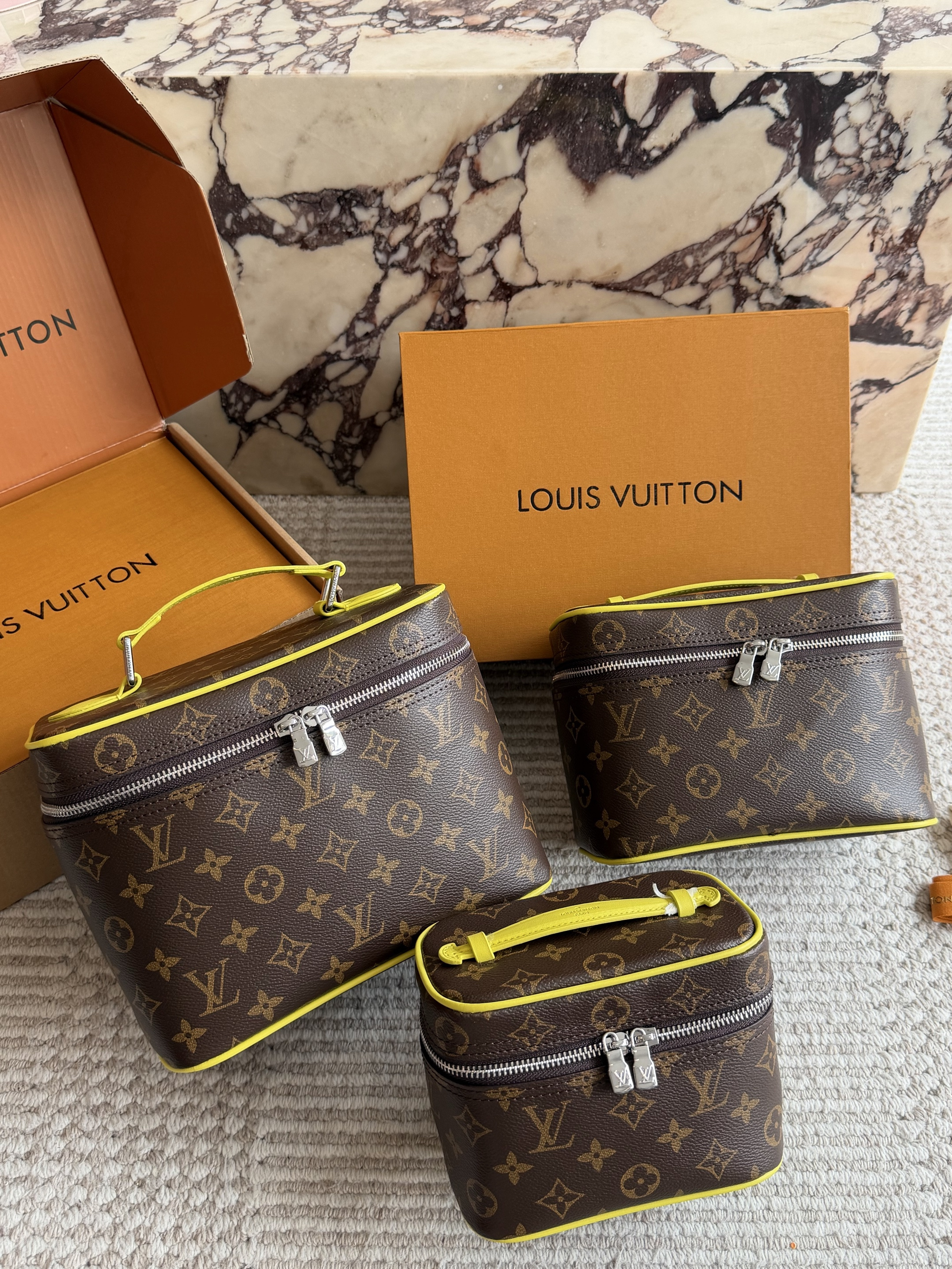 Louis Vuitton LV Neon Yellow Trim Nice Vanity Case Box Monogram Coated Canvas Shoulder Top Handle Bag - KAIROO
