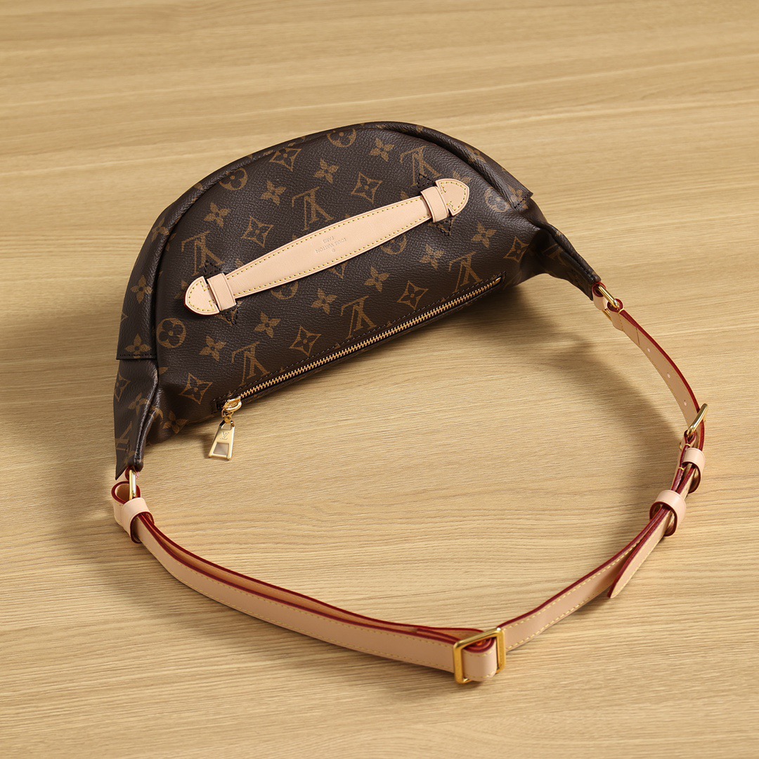 Louis Vuitton LV fanny pack waist bag