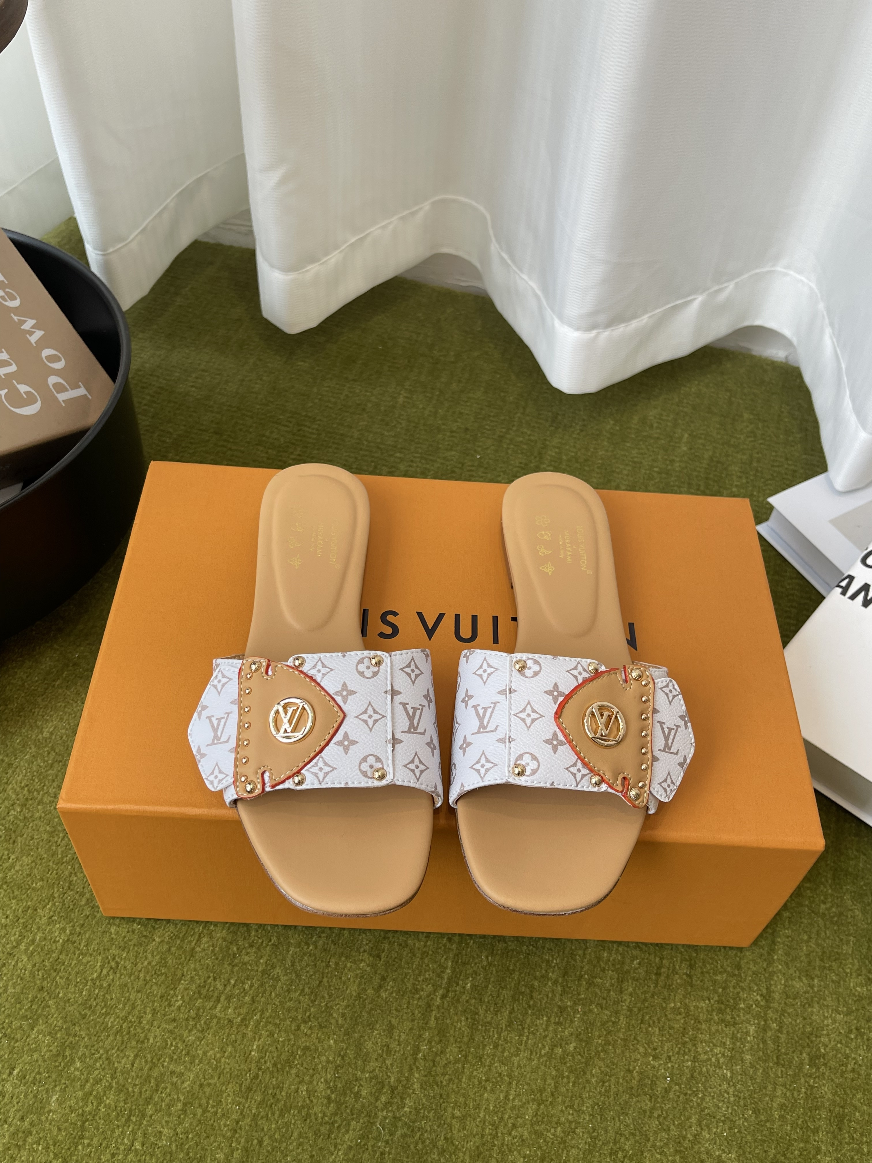 Women's LV Frame Flat Slides