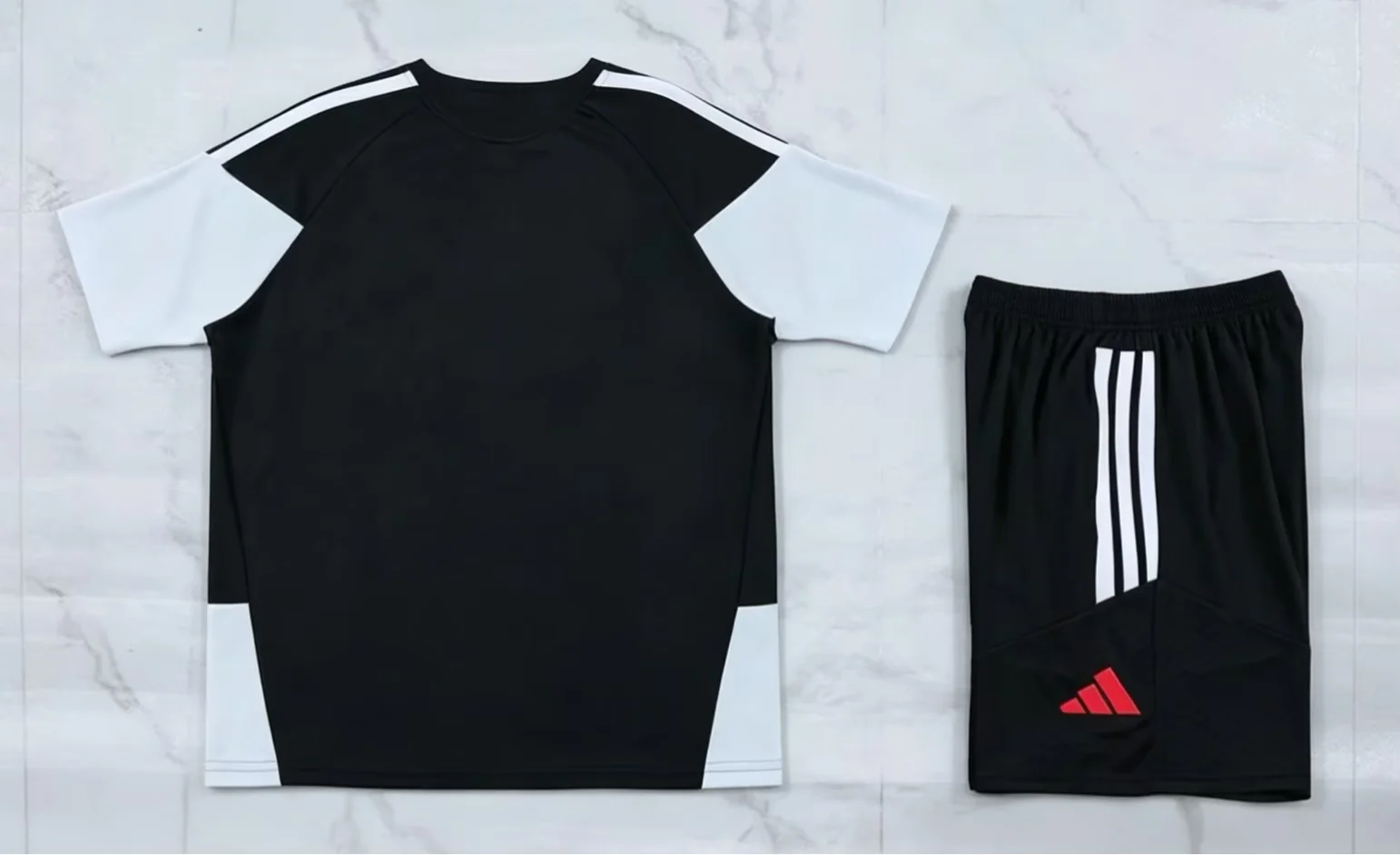 2026/27 LiverPool FC. Straining Levver Black Fans Soccer Jersey 1:1 Thai Quality