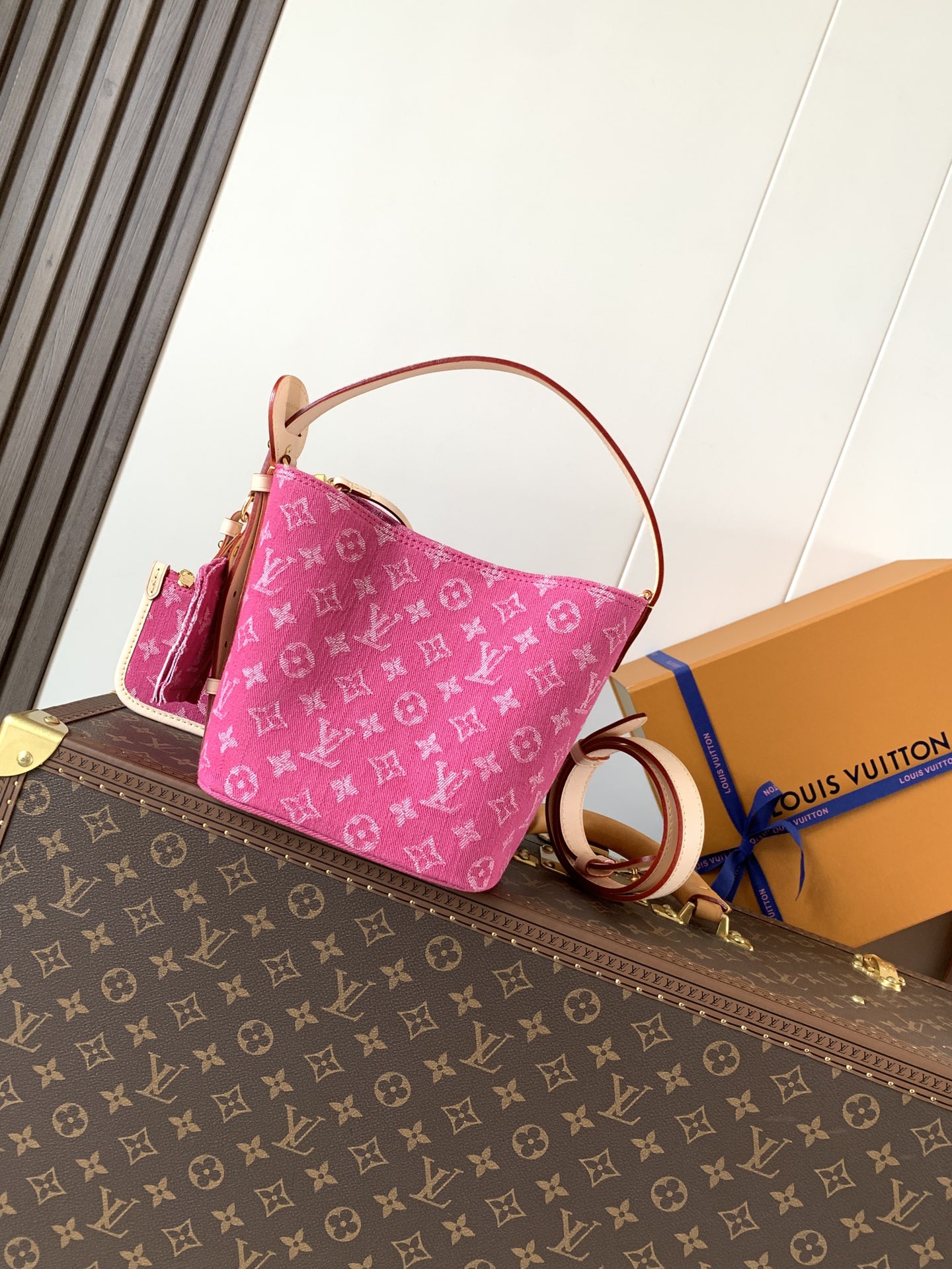 M27626 All in BB Handbag in Fushia Denim