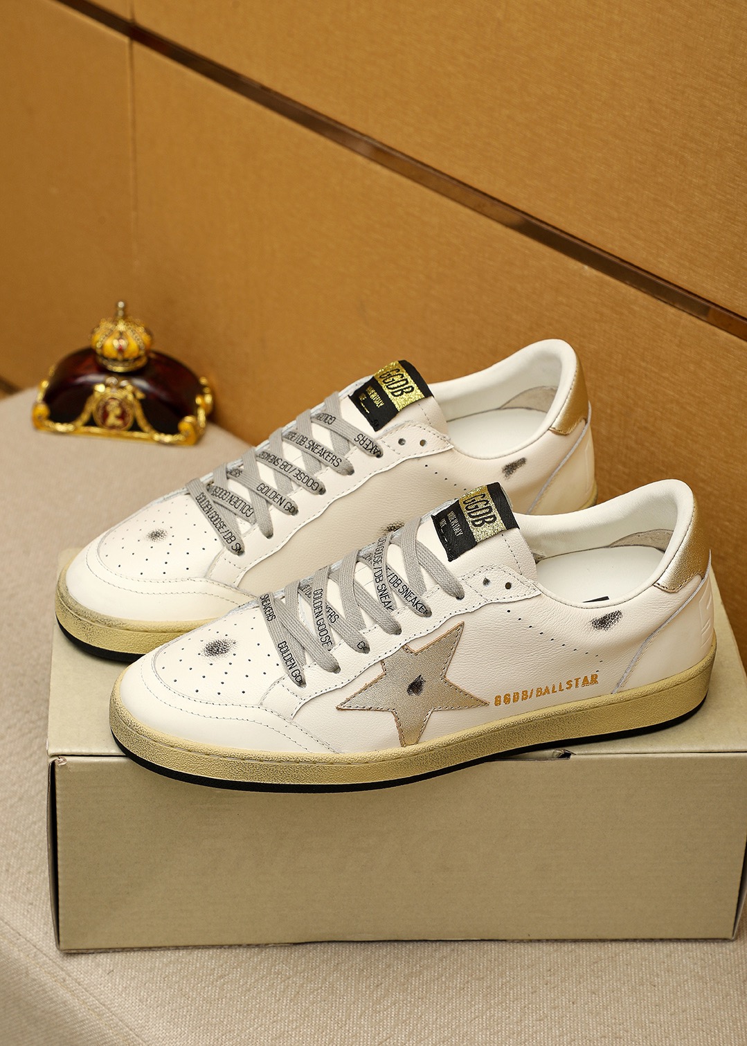 Golden Goose Unisex Super-Star Sneakers