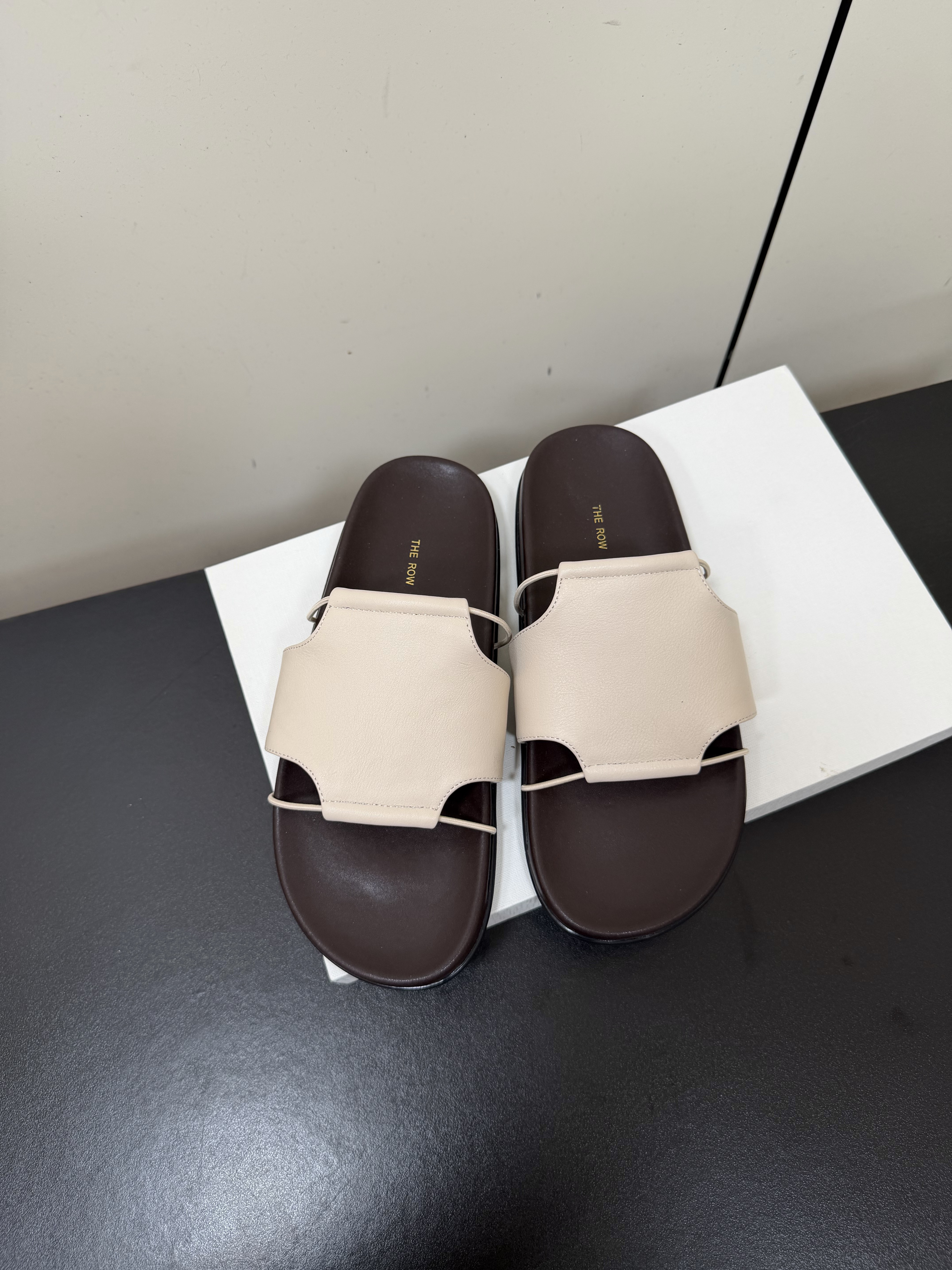 The Row Vivienne Leather Mule