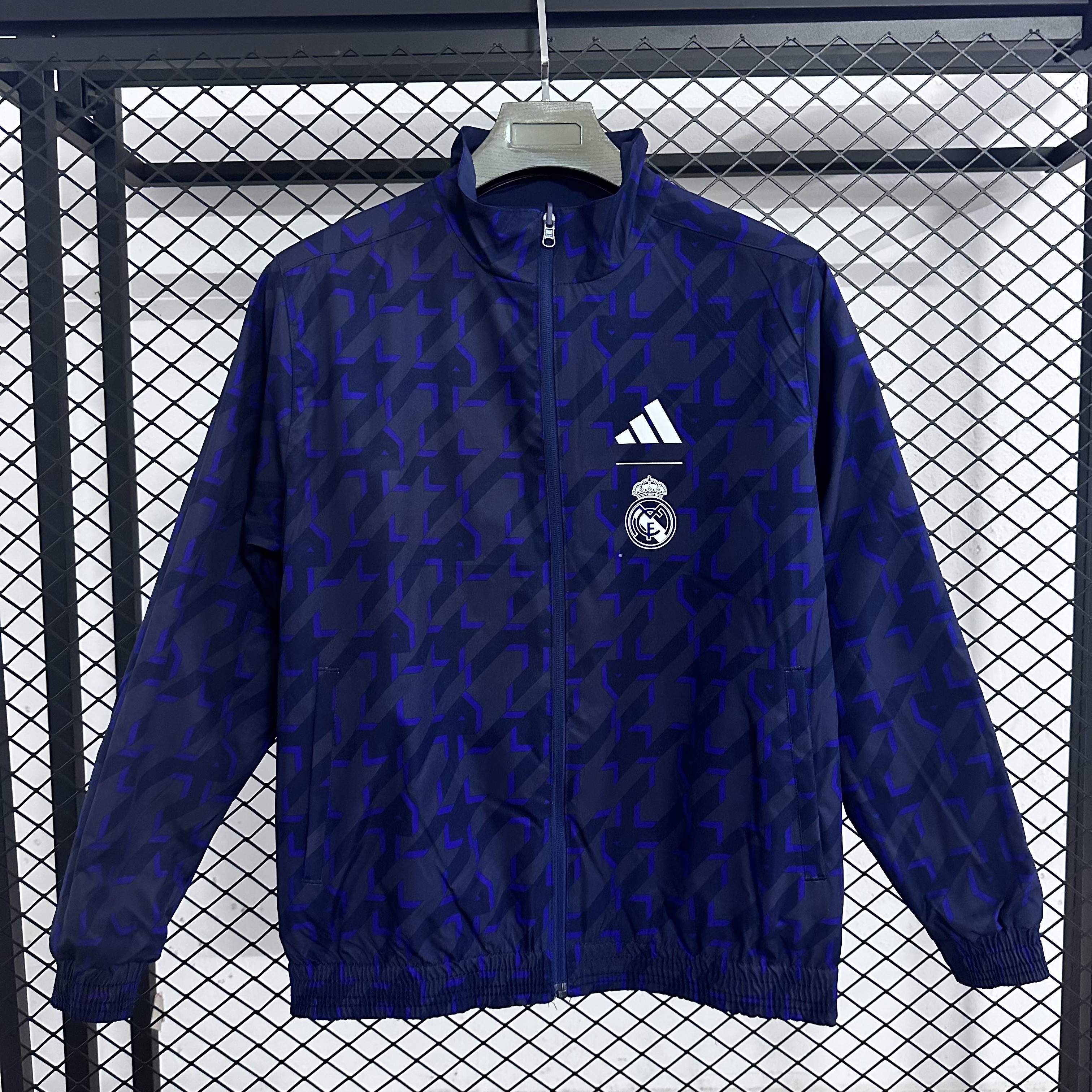 Real Madrid Double-Sided Training Windbreaker 2025