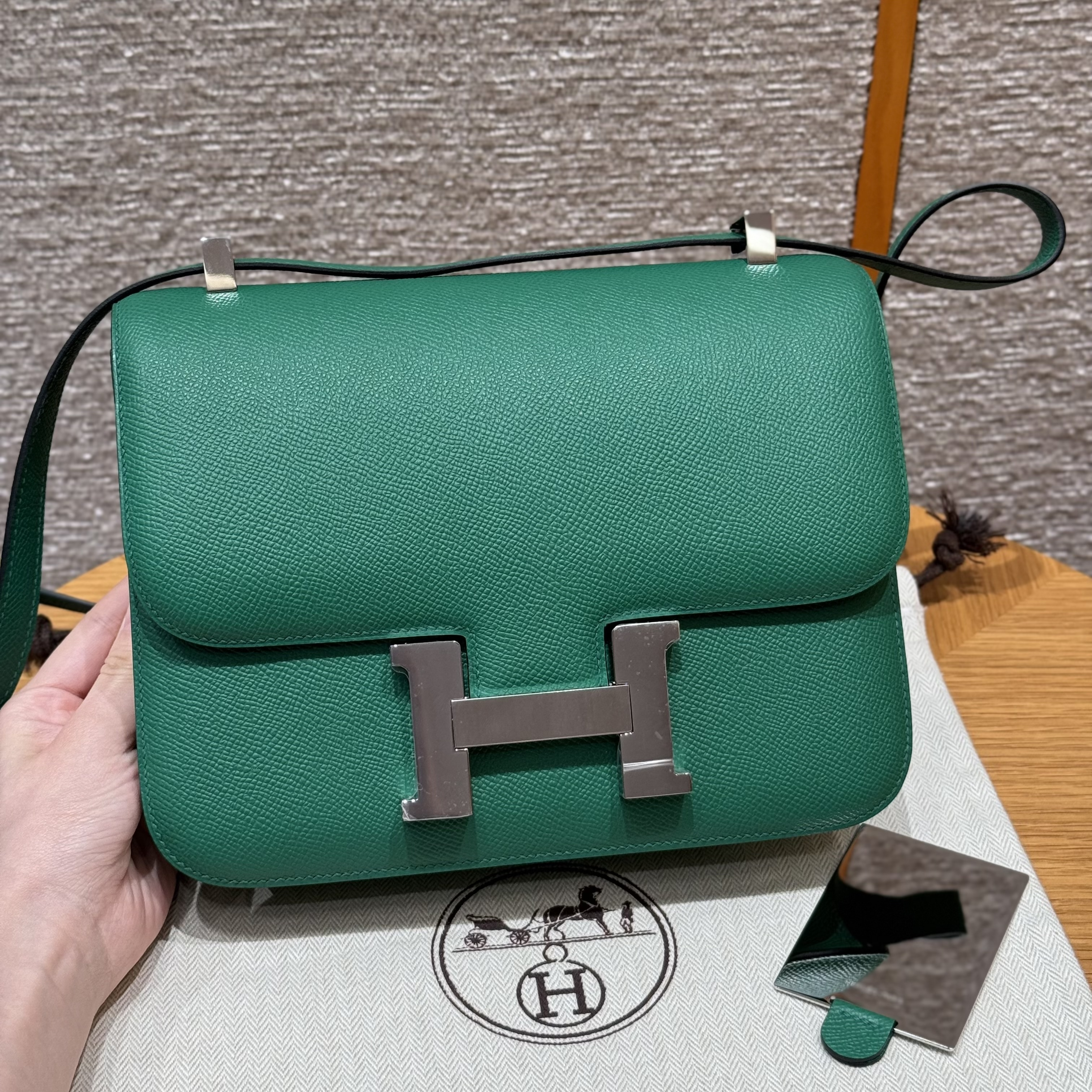 Hermes Vert Vertigo Epsom Constance 24