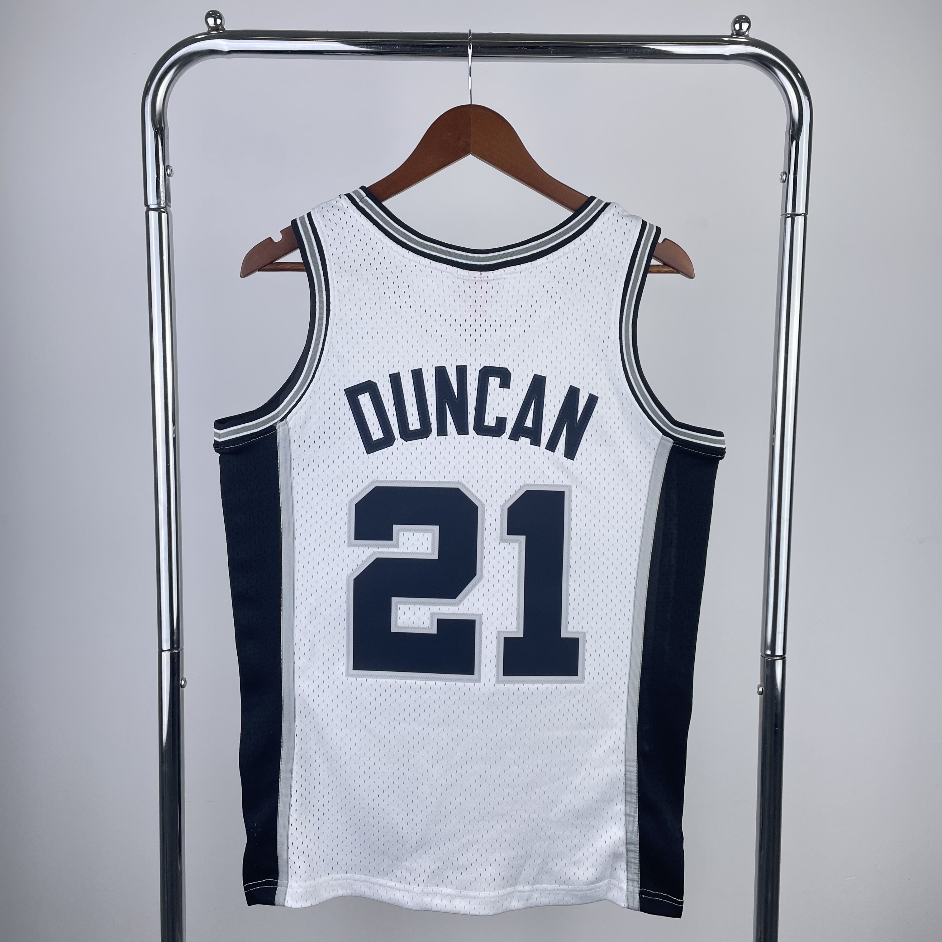 MN Heat Press Retro: San Antonio Spurs 98/99  Season #21