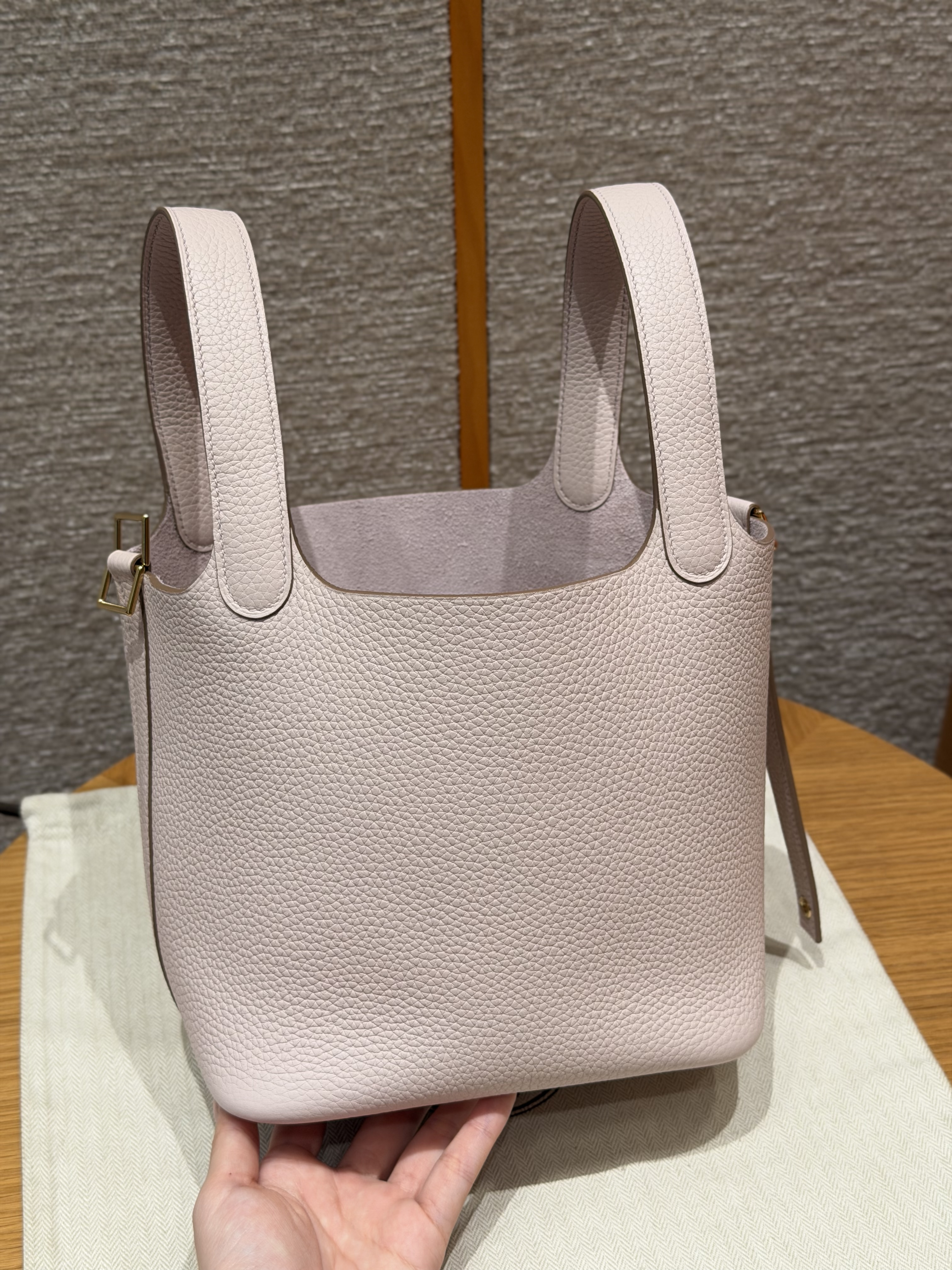 Hermes Mauve Pale Clemence Picotin 18
