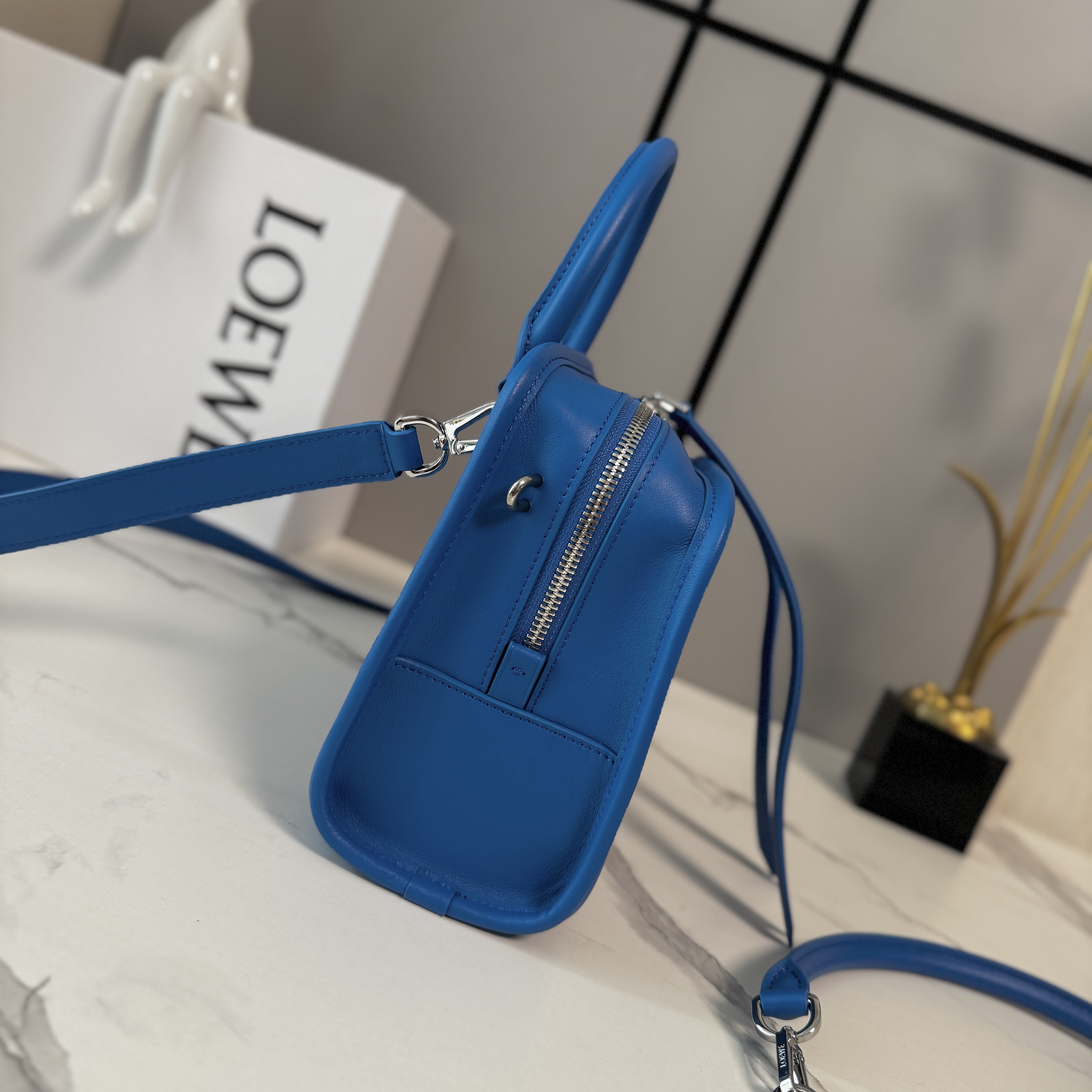 Loewe Small Amazon 180 Handbag in Nappa leather-Royal Blue
