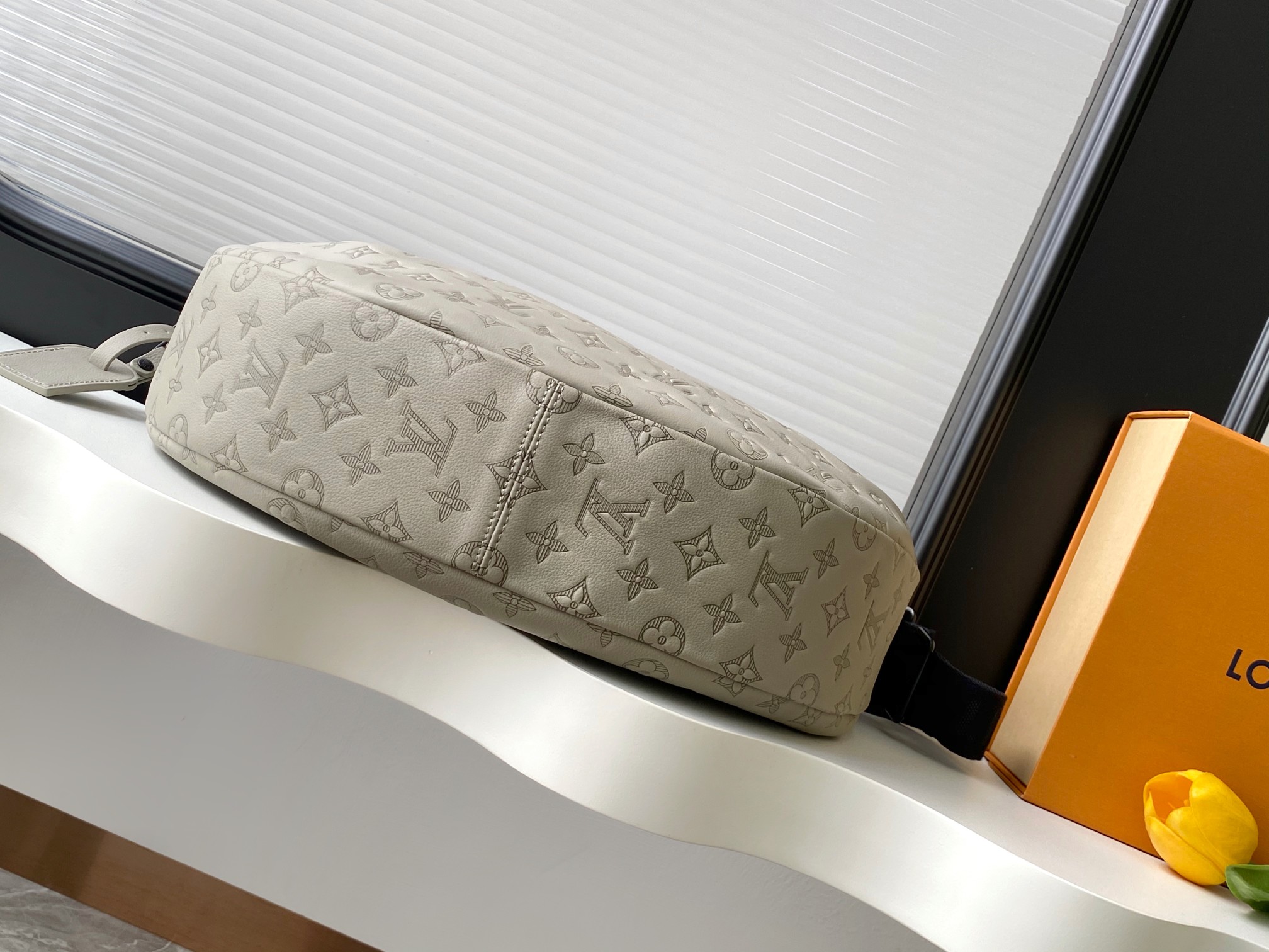 Louis Vuitton Hobo Hamac handbag