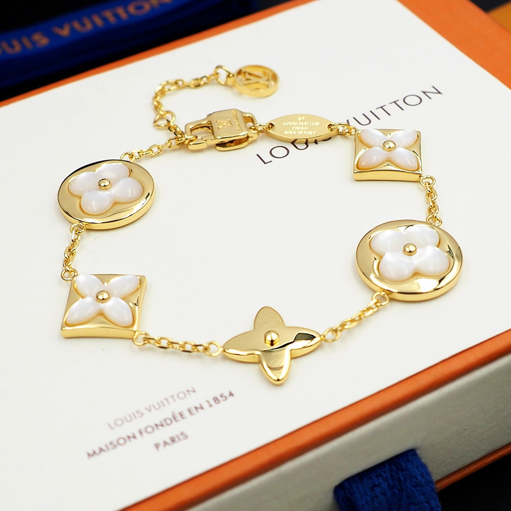 LV Women's fashion bracelet