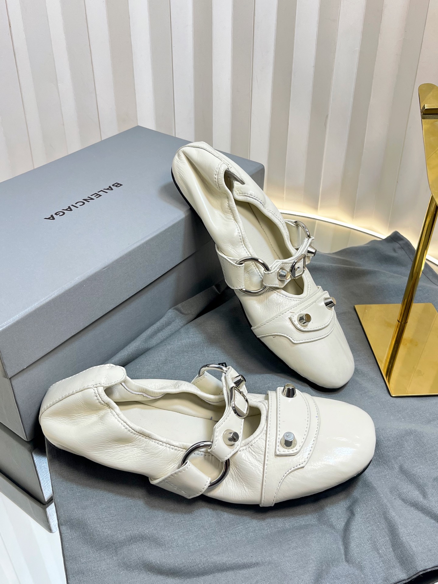 Balenciaga Le Cagole Off White Studded Smooth Leather Buckle Strap Mary Jane Ballerina Flats - KAIROO