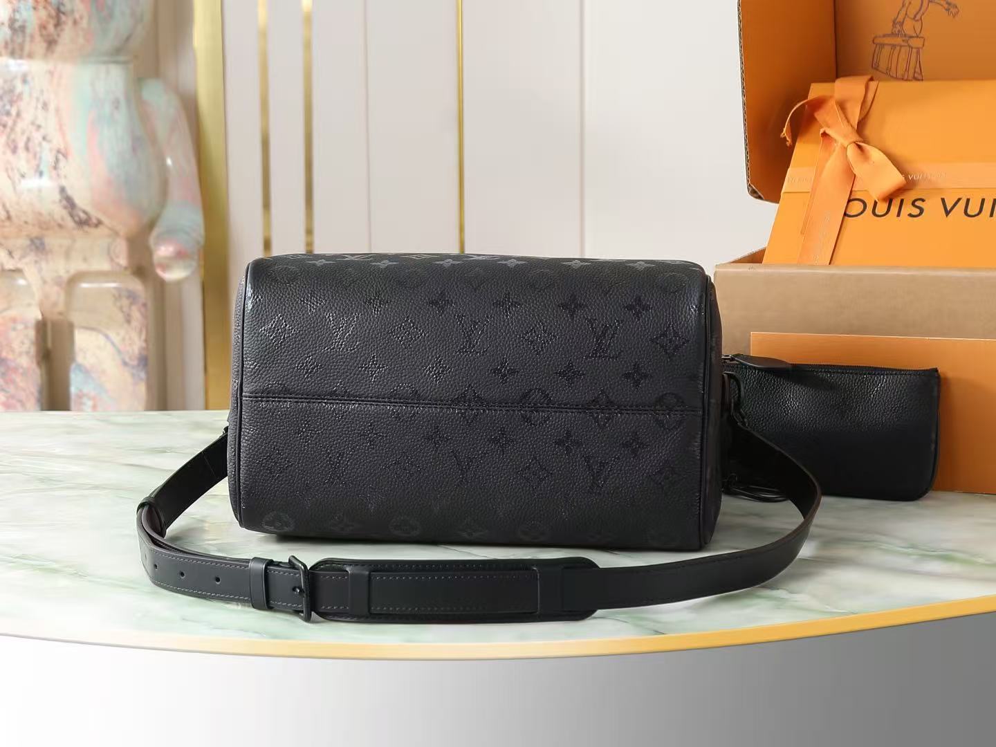 Louis Vuitton Speedy Bandouli è re 30 Monogram handbag