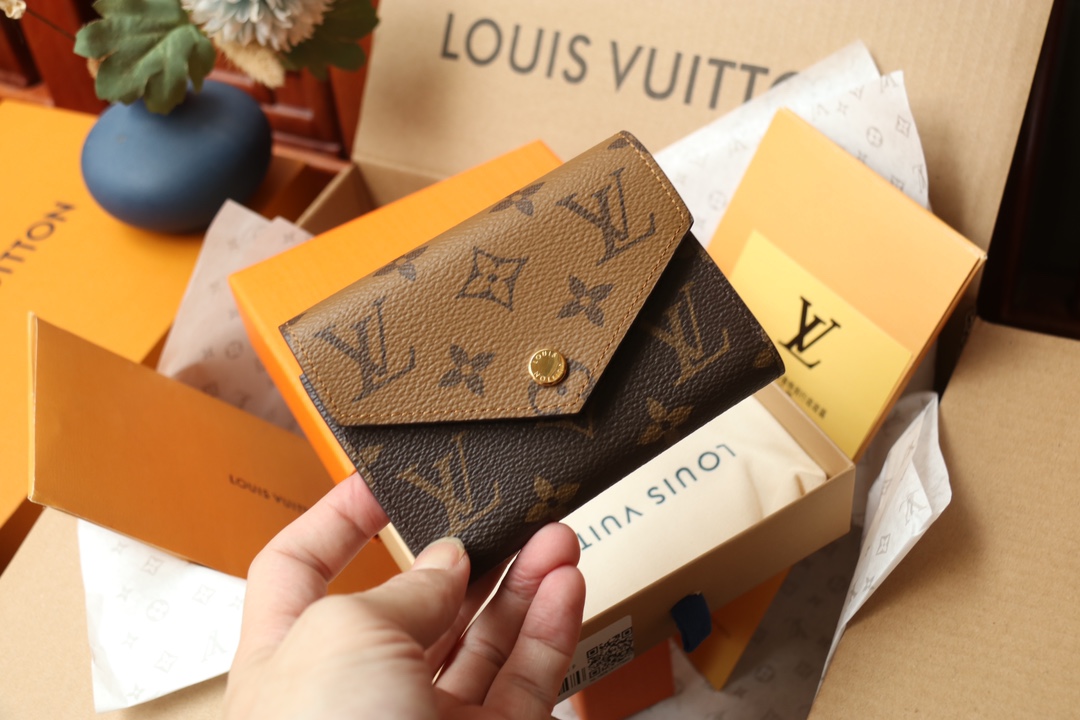 M81557 LV Victorine Wallet Monogram Reverse Canvas