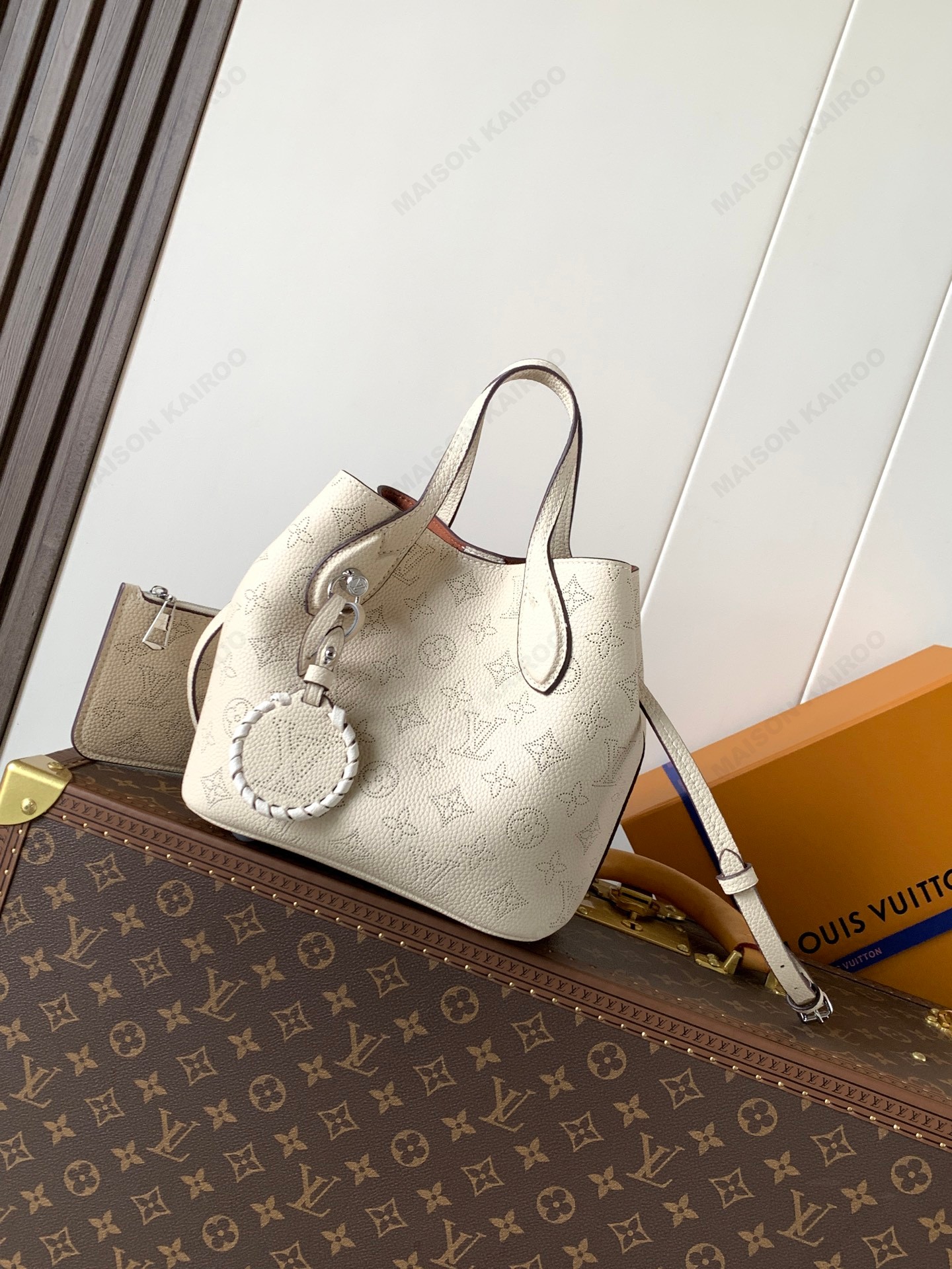 【10A】Louis Vuitton LV Mahina Blossom PM&MM Cream Dense Perforated Monogram Leather Basket Handle Tote Bag - KAIROO