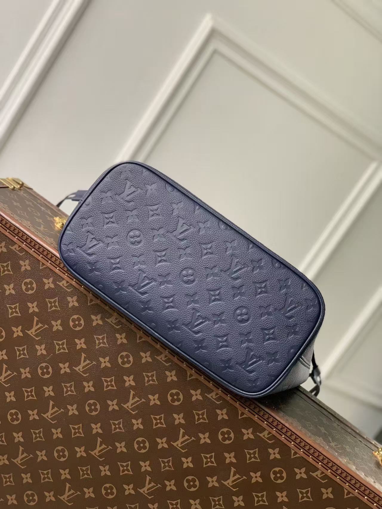 Louis Vuitton LV 2026 M46482 Hazy Blue Neverfull Bag