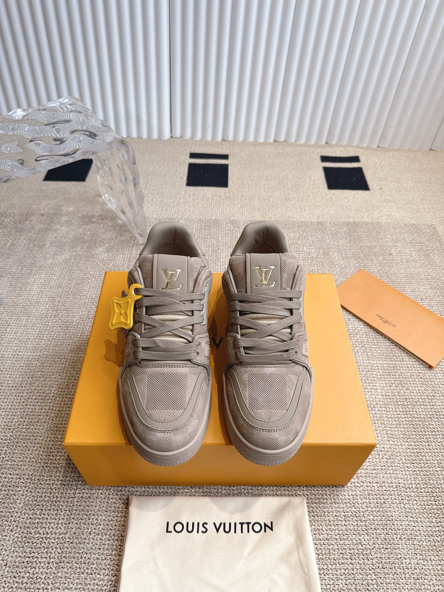 LV Unisex Trainer Distressed Sneaker