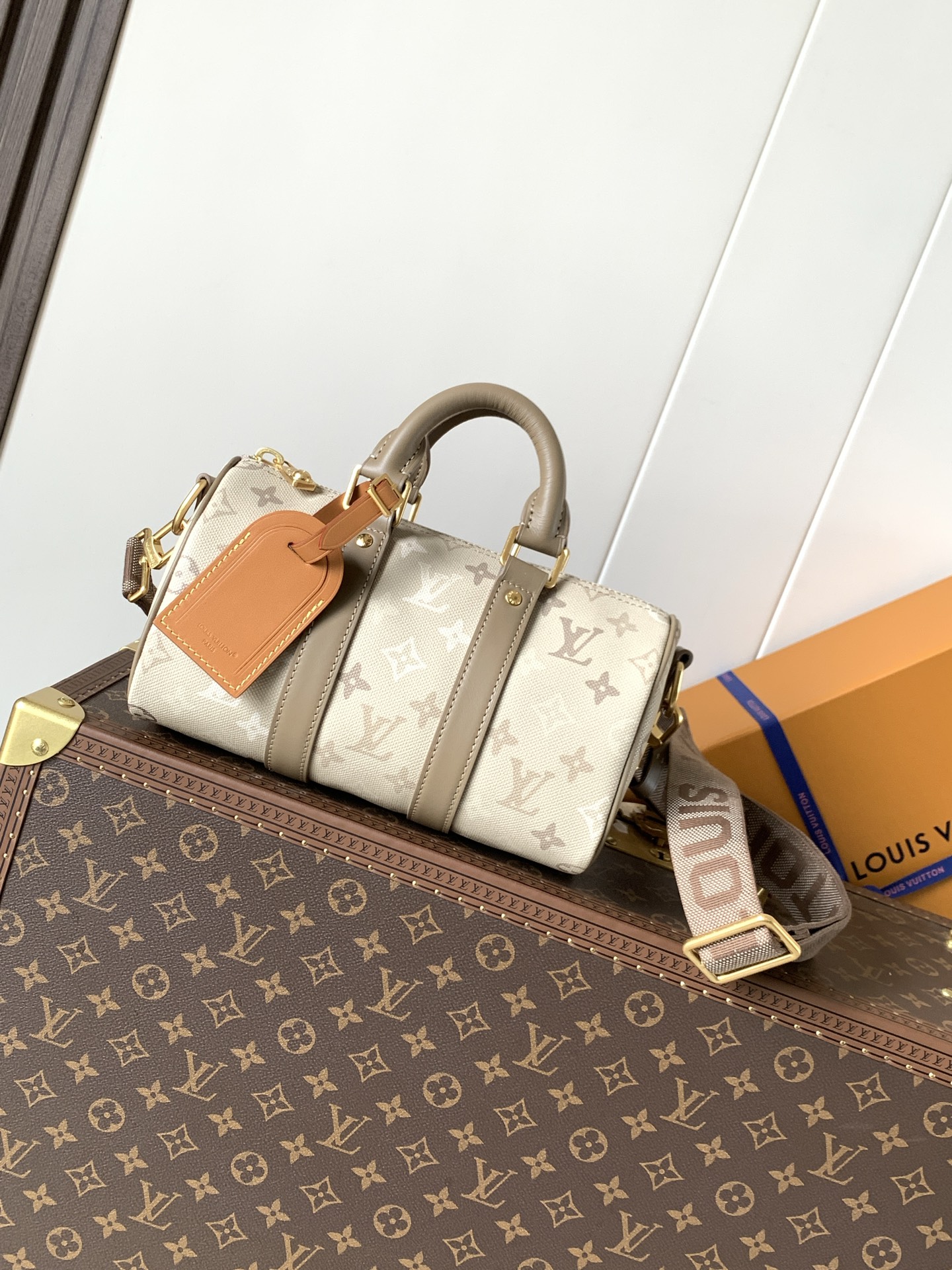 LV Louis Vuitton M29272 Keepall Bandoulière 25