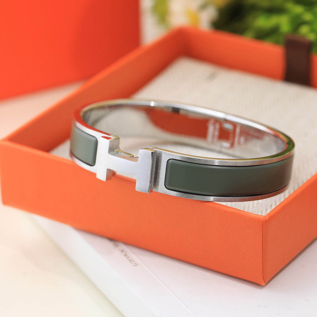 Hermes Grey Clic H Enamel Bracelet