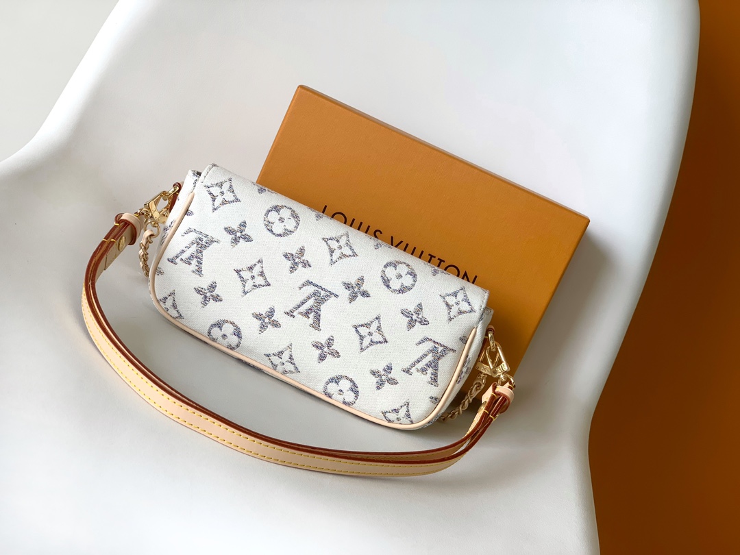 Louis Vuitton LV 10A Handbag Shoulder Bag Chain Ivy M83499