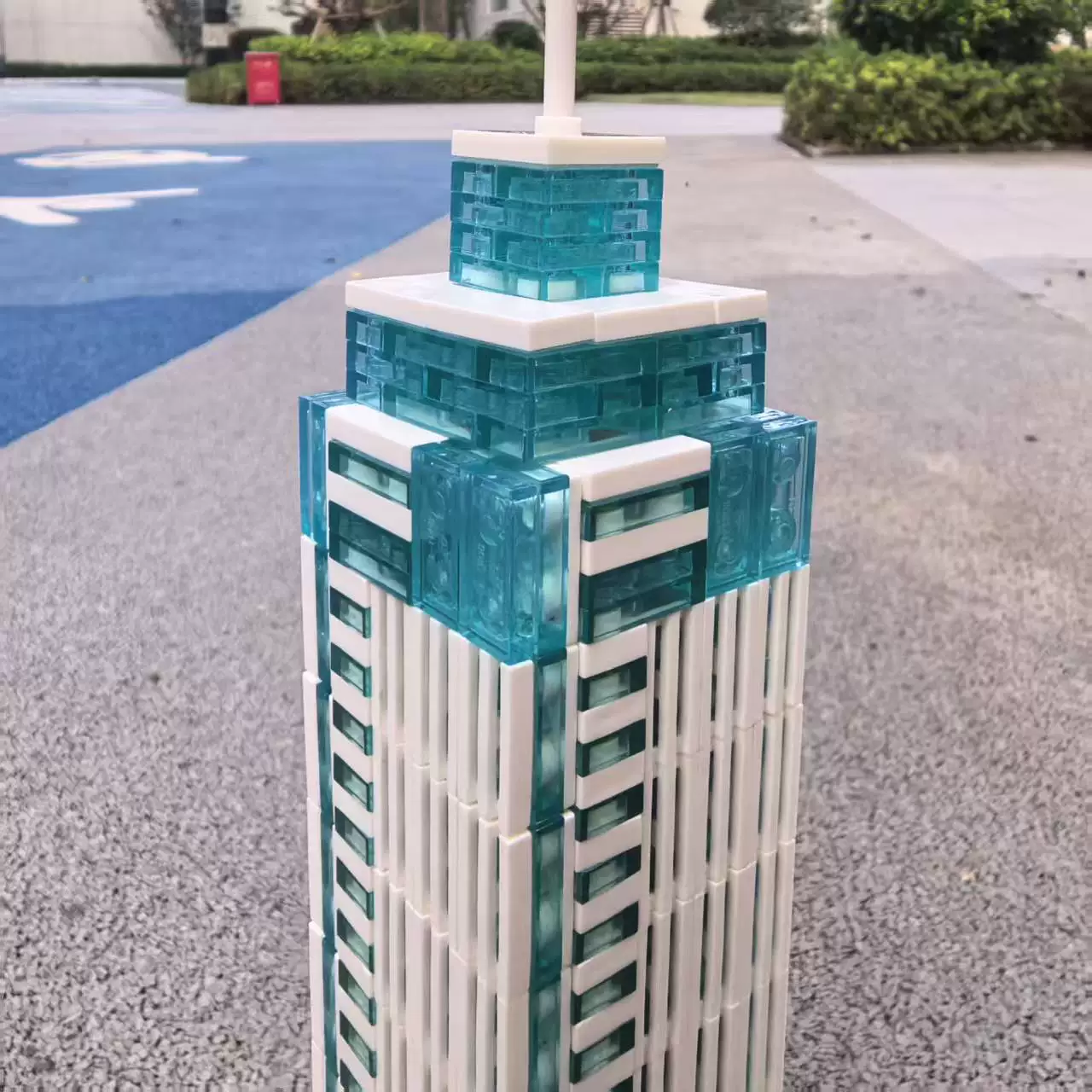 MOC 237330 - De Zalmhaven I 1:800 Scale