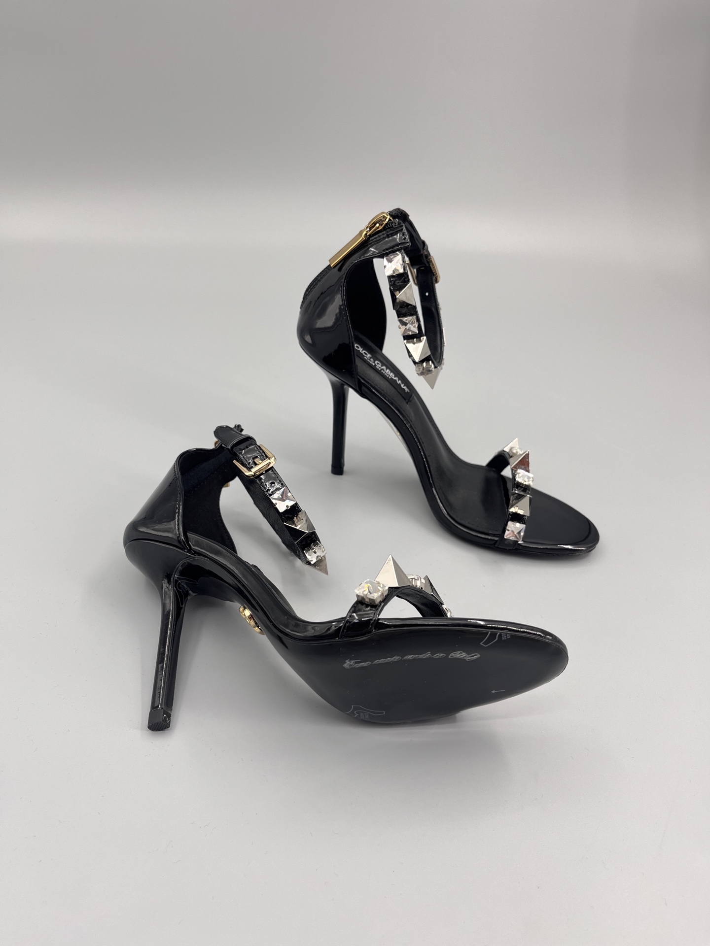Dolce&Gabbana patent leather open-toe sandals with rhinestone buckle