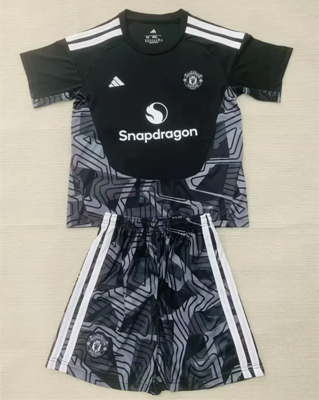Manchester United Home Goalkeeper Suit 26/27