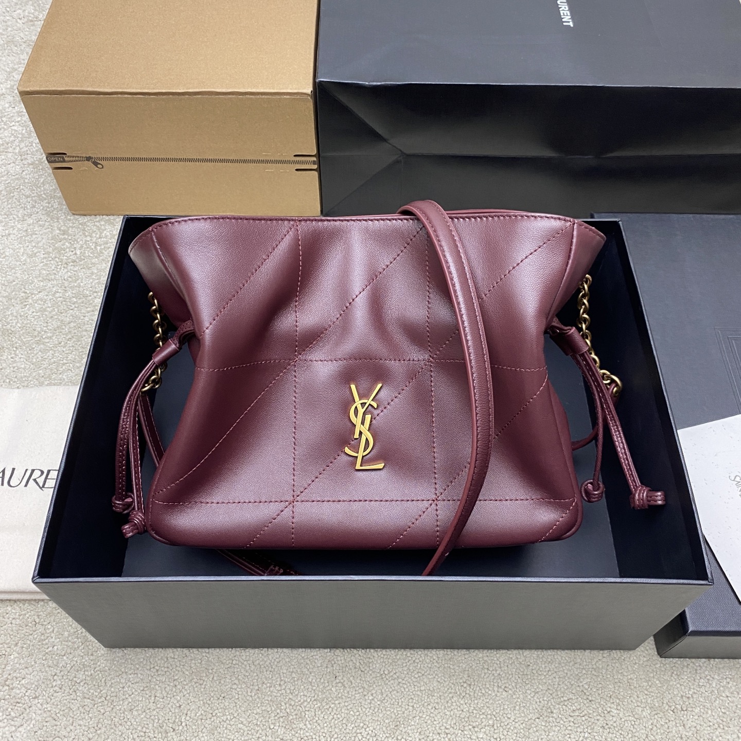 Saint Laurent Rouge Cabernet Lambskin Medium Jamie Shoulder Bag 862712
