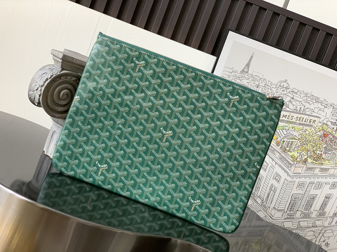 Goyard Sénat pouch in Green