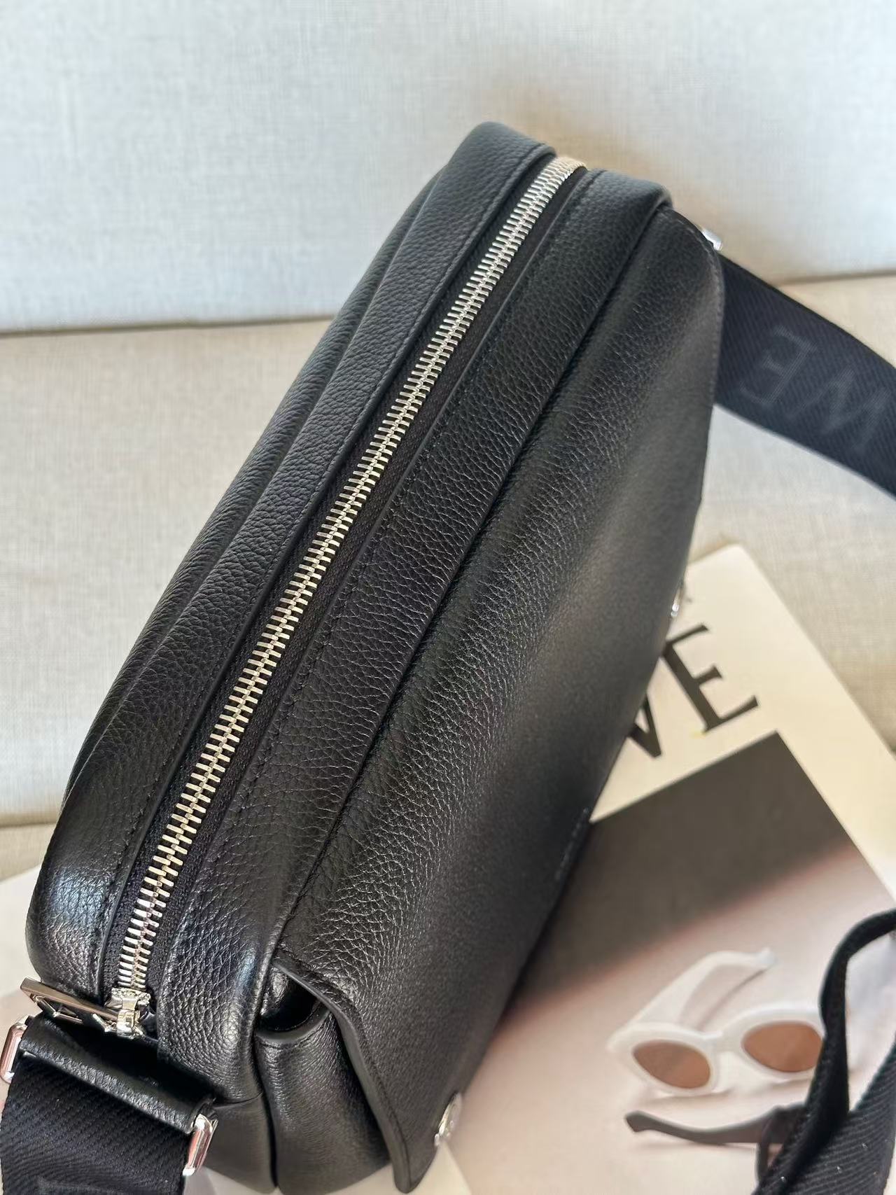 Loewe Military Messenger Classic Messenger Pack