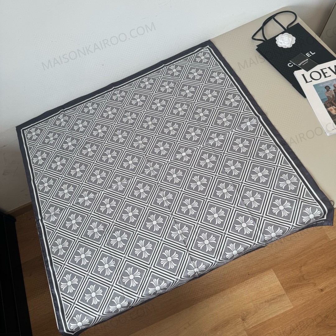 Chanel Geometric Floral Grid 90 Square Scarf - KAIROO