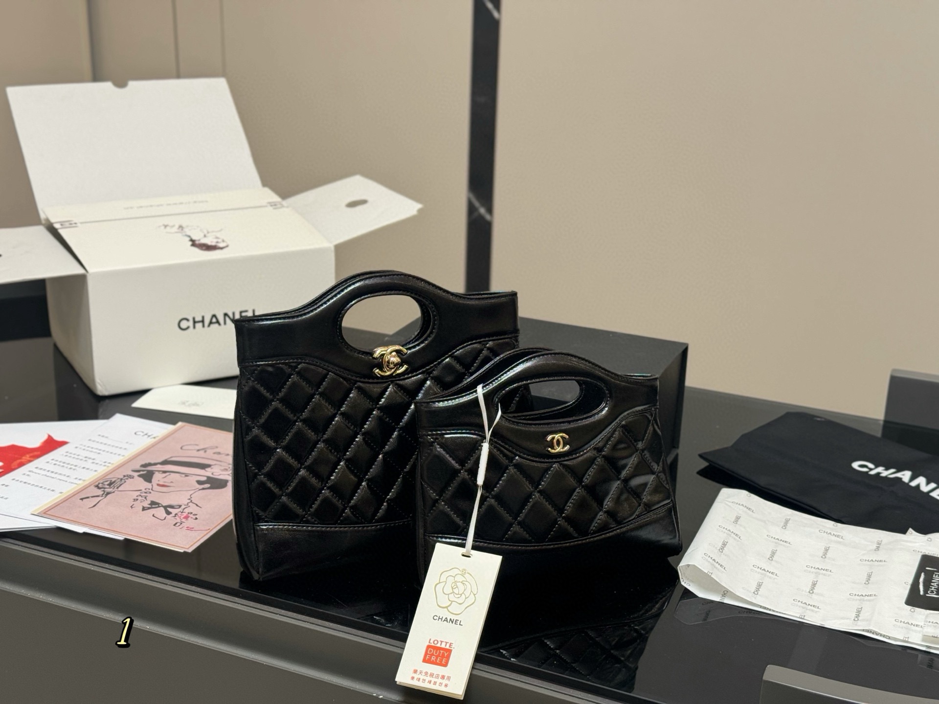 Chanel 31 Mini & Medium 20CM/23CM Quilted Leather Tote Cutout Top Handle Shopping Bag - KAIROO