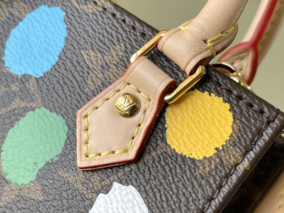Louis Vuitton LV YK Petit Sac Plat M81867