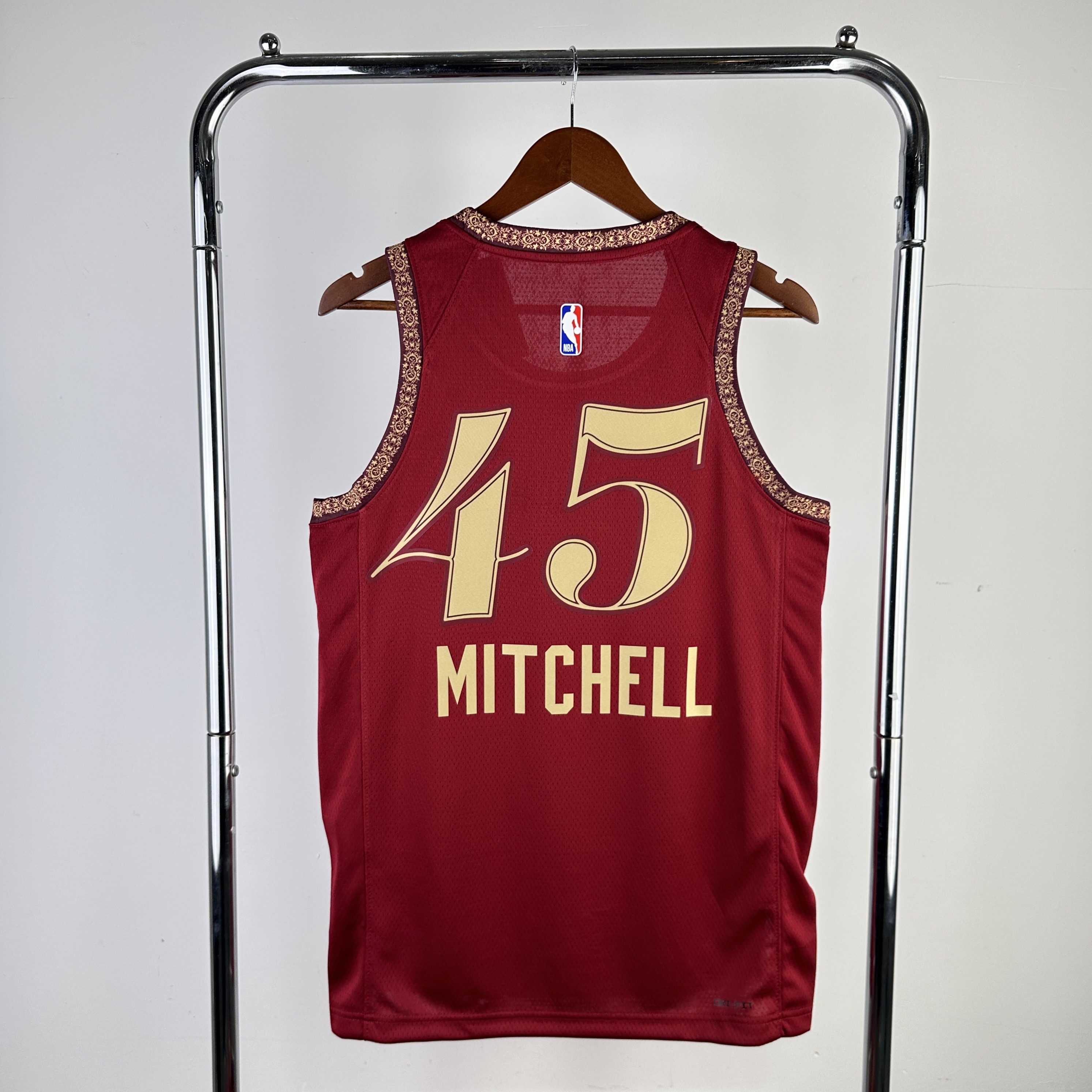 24 Seanson Cleveland Cavaliers City Edition  #45