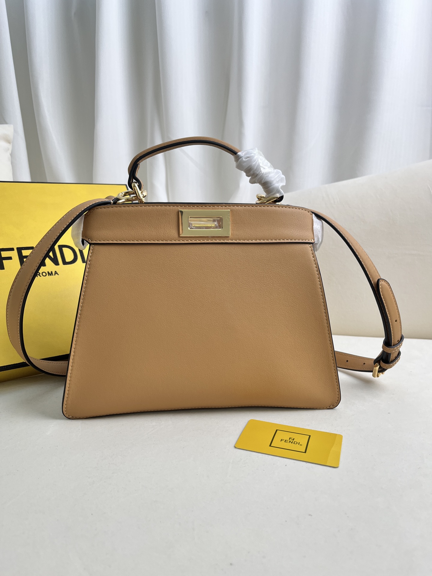 Fendi Iconic Peekaboo ISeeU Medium Leather Bag-Dark Beige