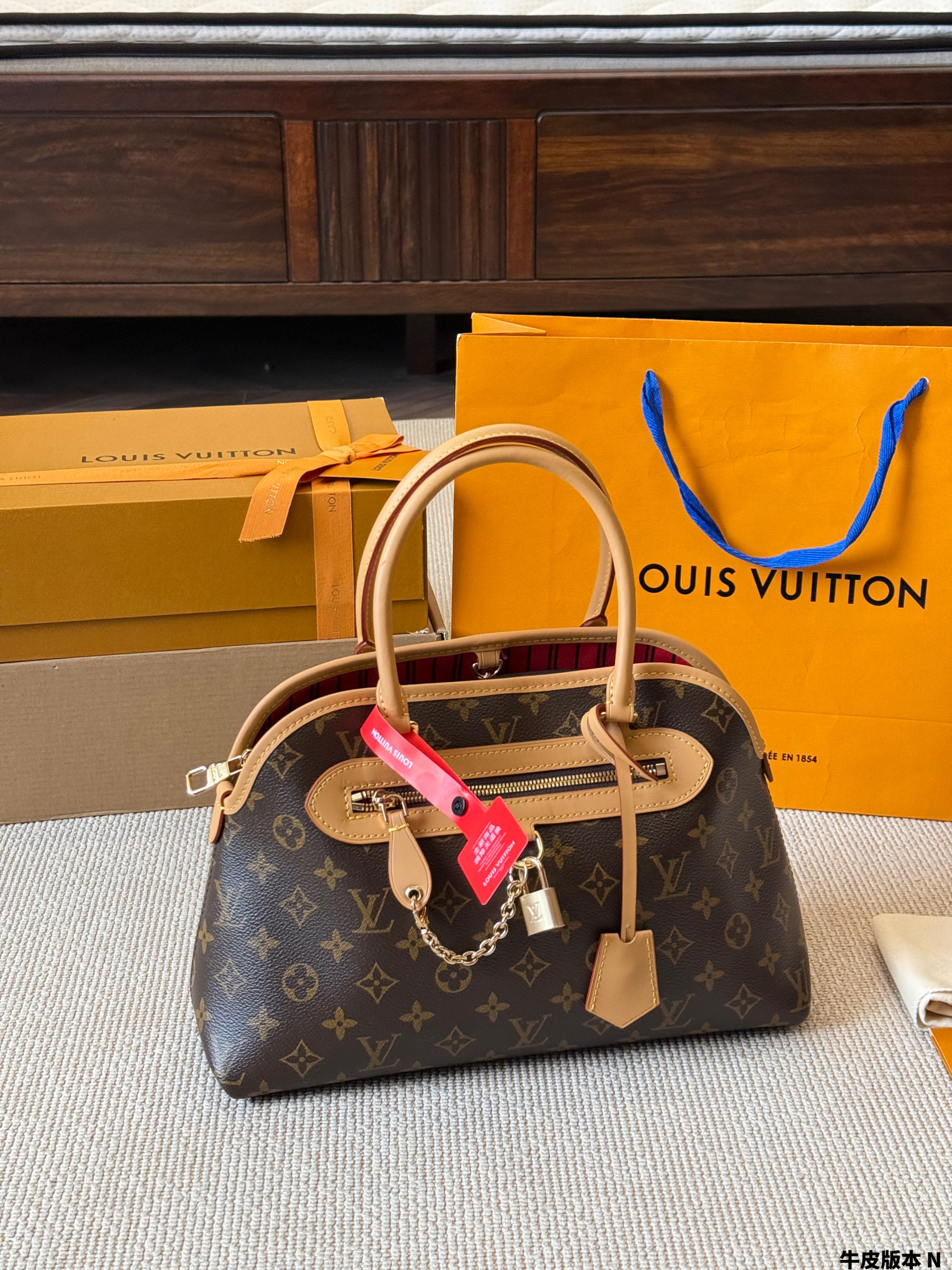 Louis Vuitton PM/MM/GM Montorgueil Ever More Monogram Canvas Dome Tan Top Handle Bag With Pouch - KAIROO