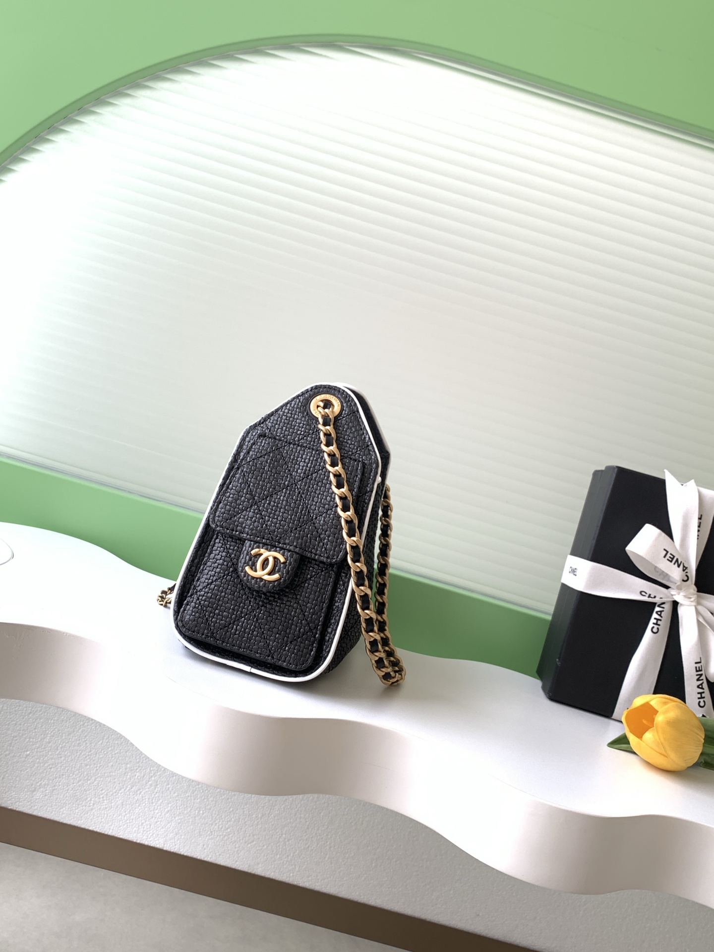 Chanel 25 Mini Handbag in Black and white Braided Raffia