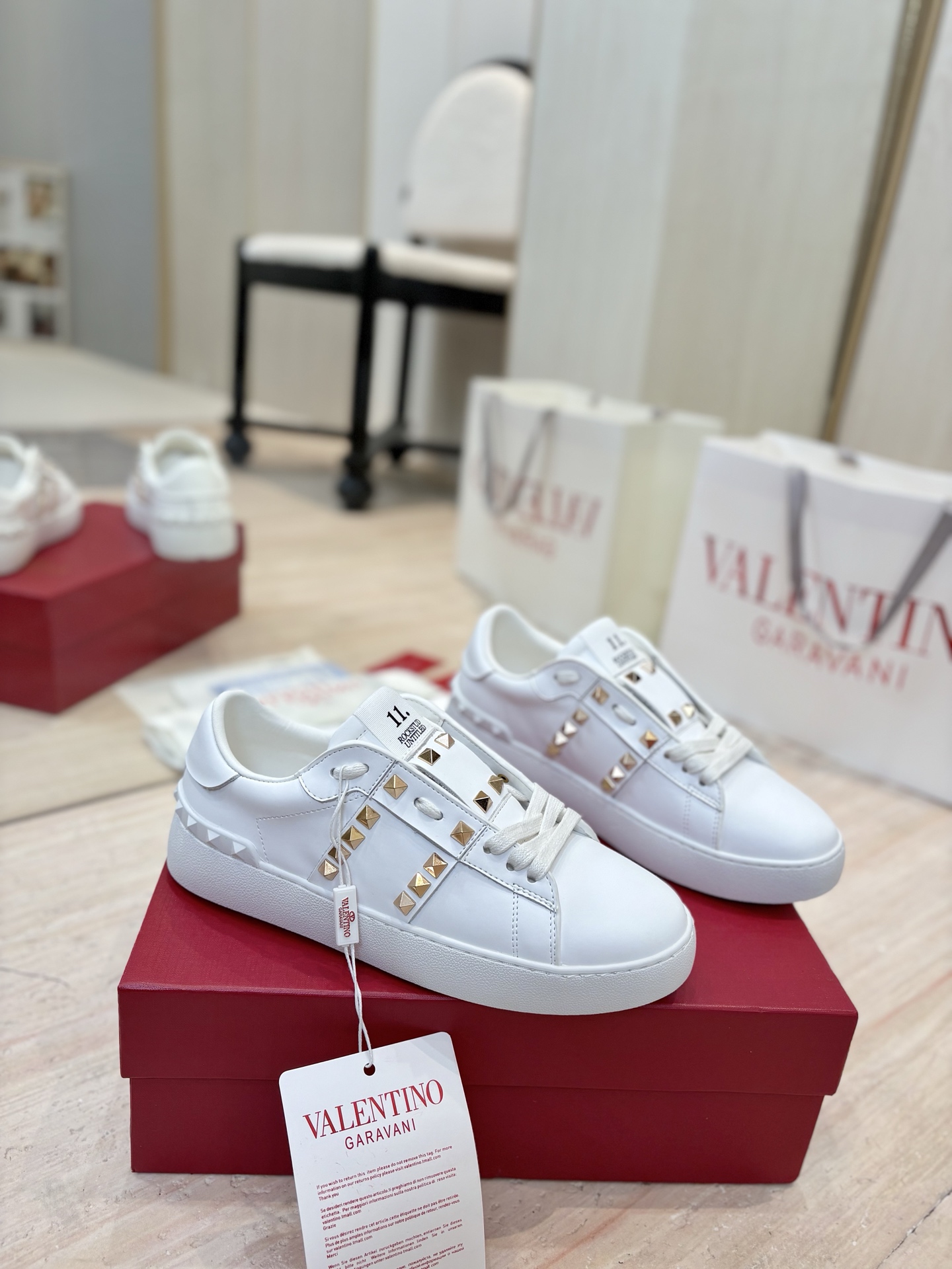 Valentino Rockstud Unisex Sneaker