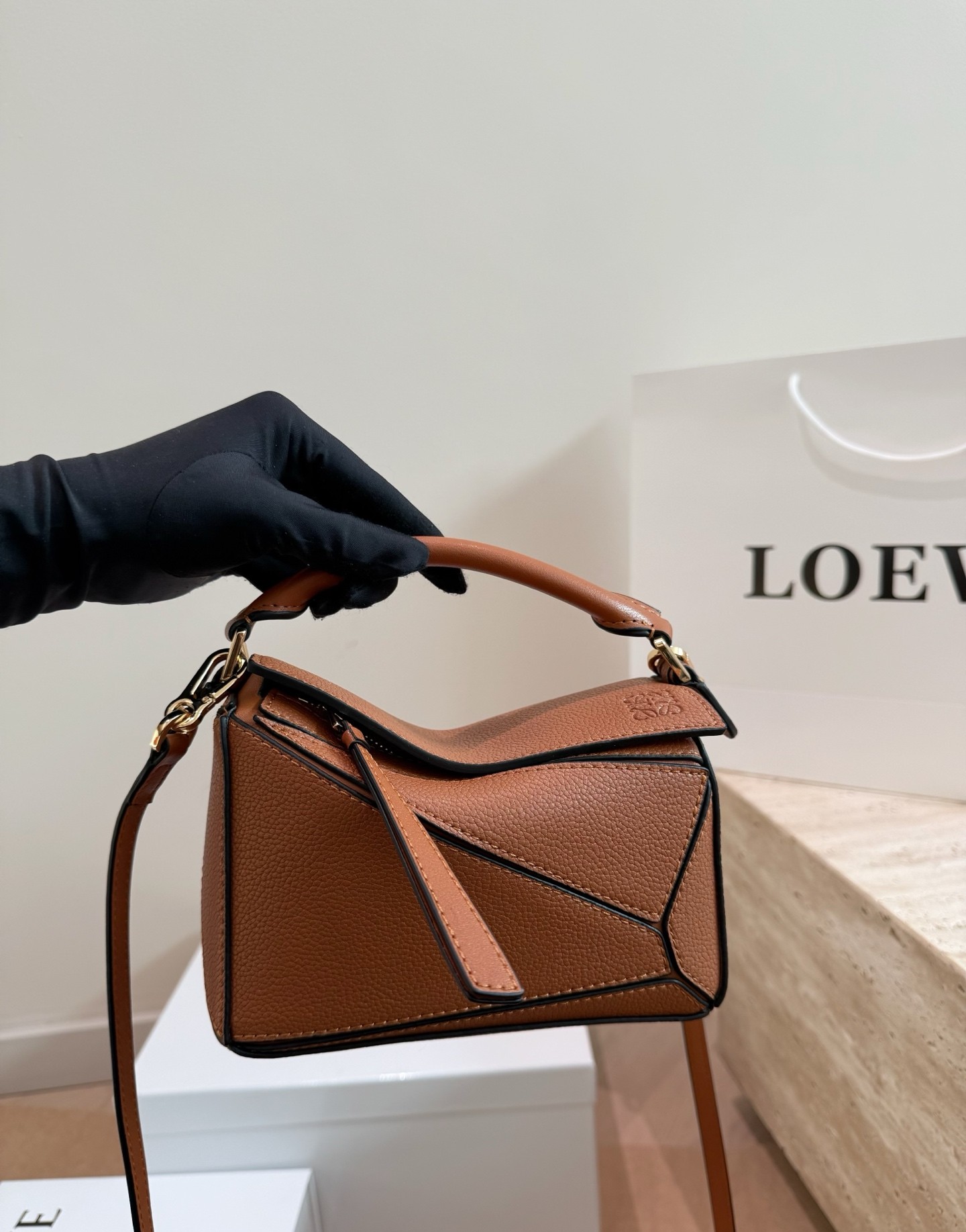 Loewe Puzzle 18/24/29 Tan Edge Cut-Outs Grained Calfskin Leather Shoulder Top Handle Bags - KAIROO