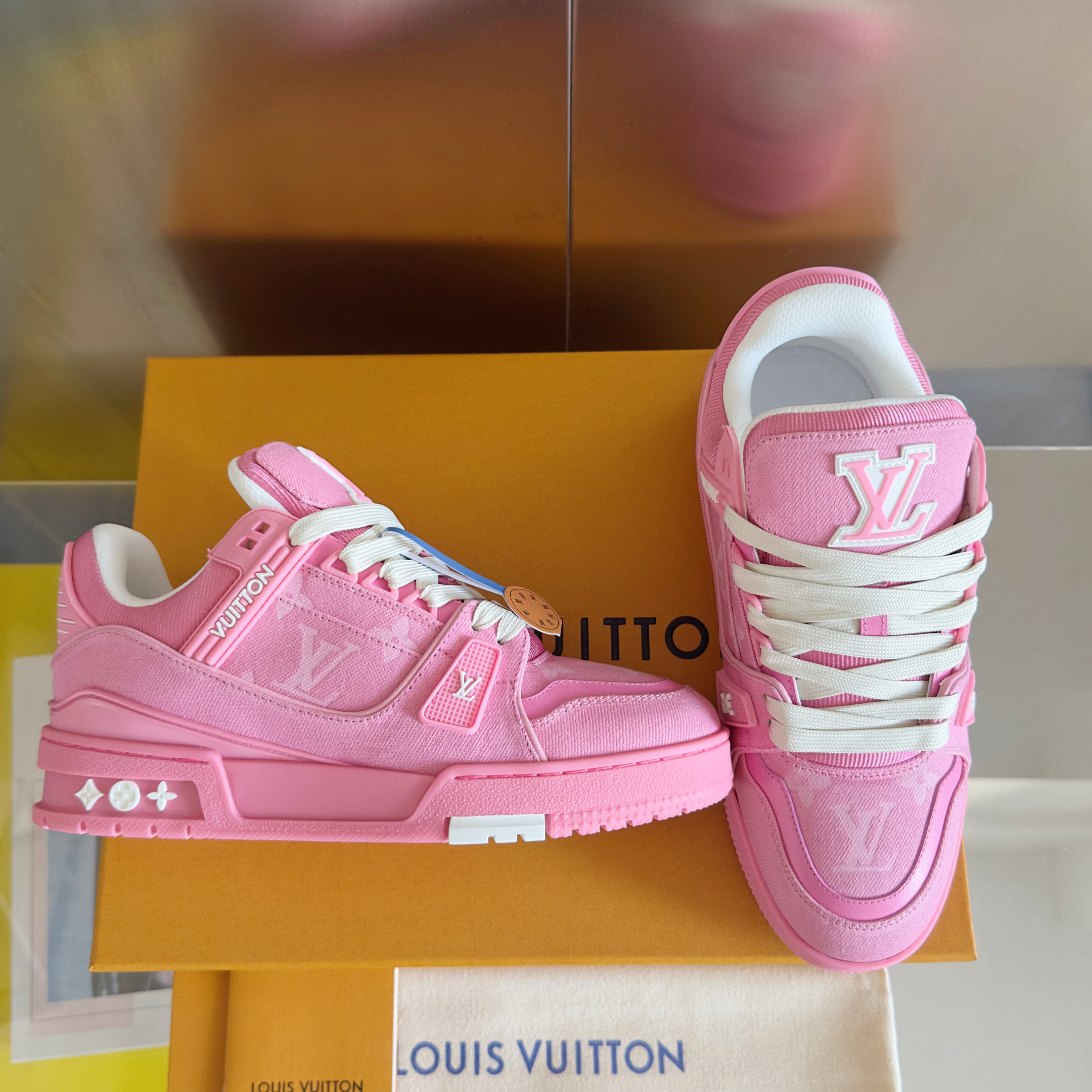 Women's LV Trainer Sport Shoes
