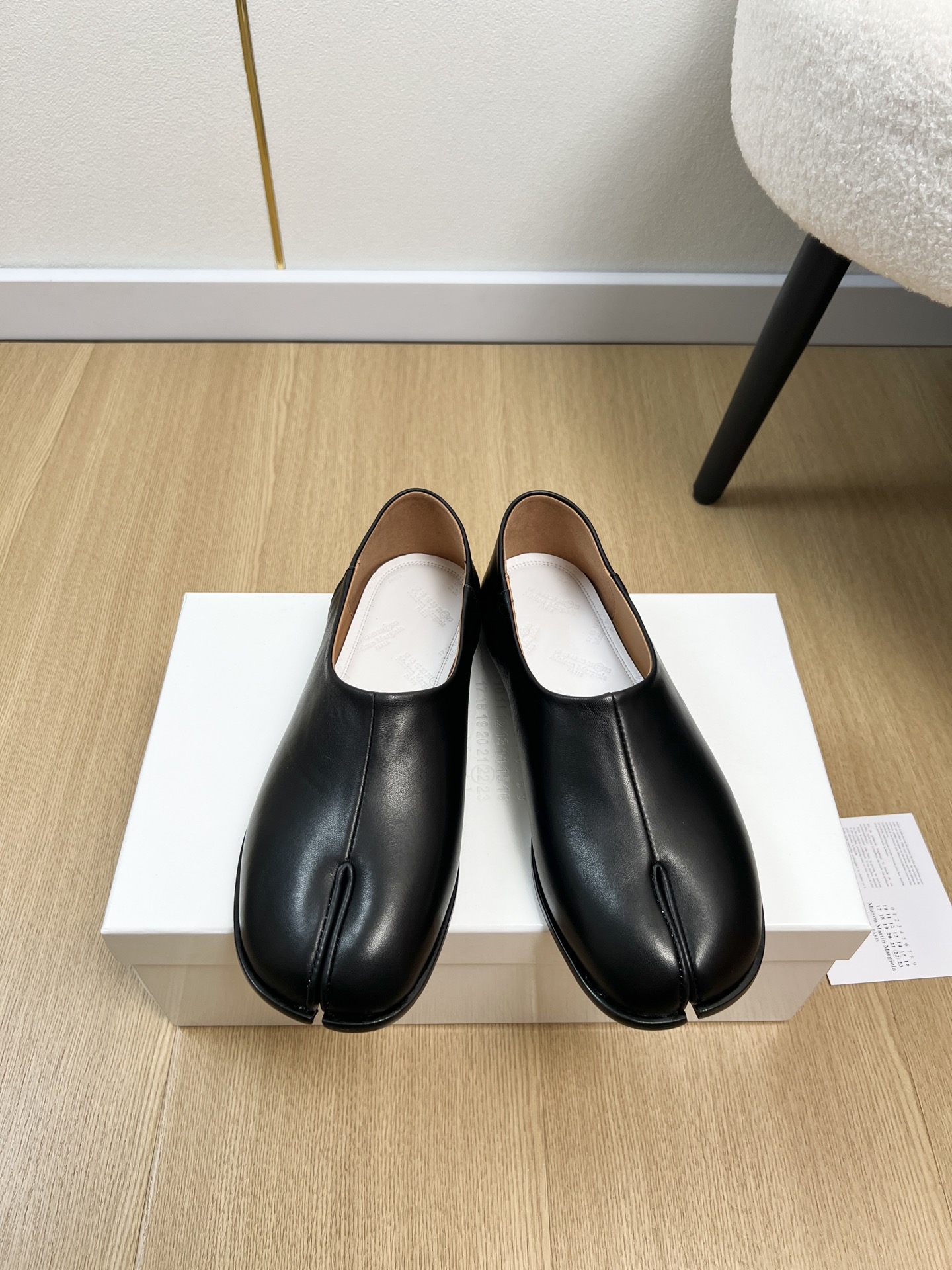 Maison Margiela Unisex Tabi Loafer